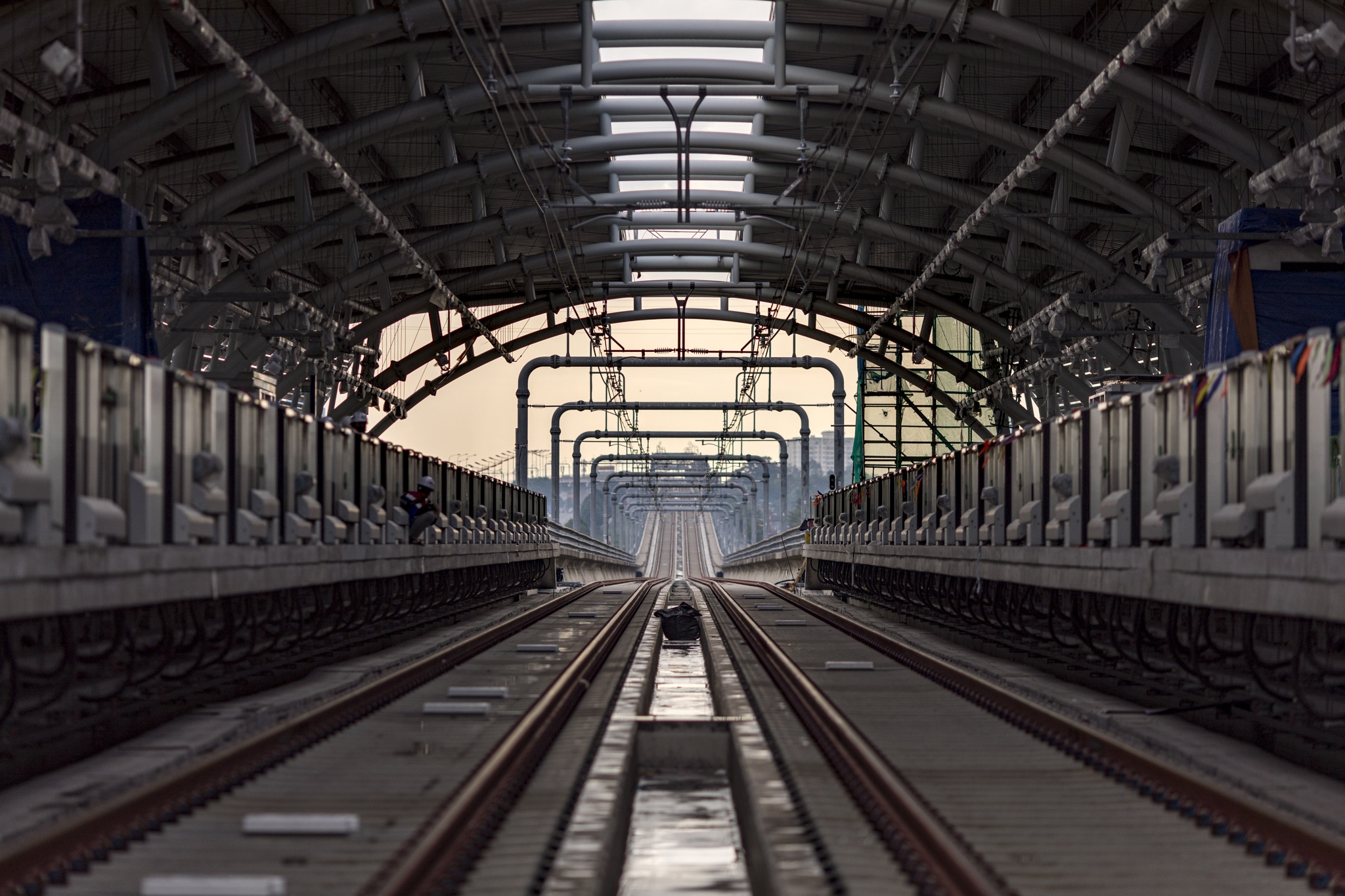 Dien mao ga Khu cong nghe cao cua tuyen metro so 1 sap hoan thanh hinh anh