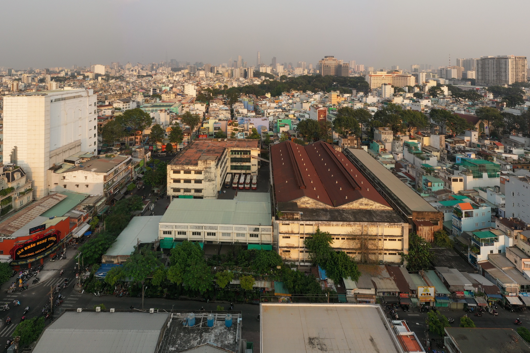 cuong che dat vang anh 1