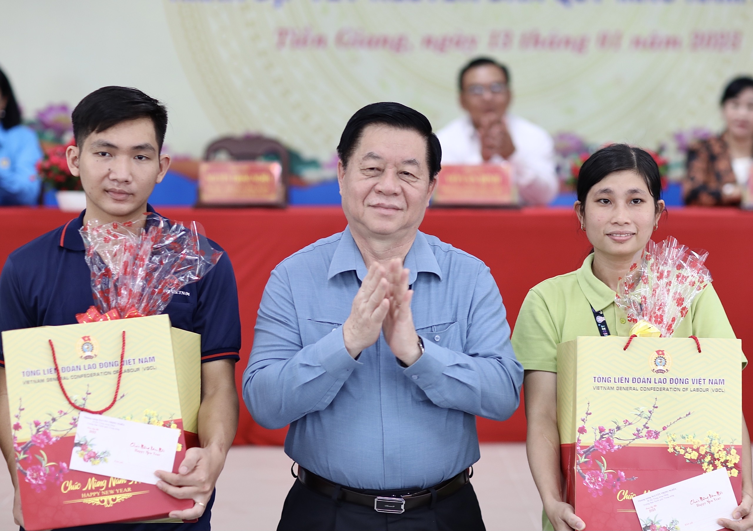 Ban tuyen giao trao qua anh 5