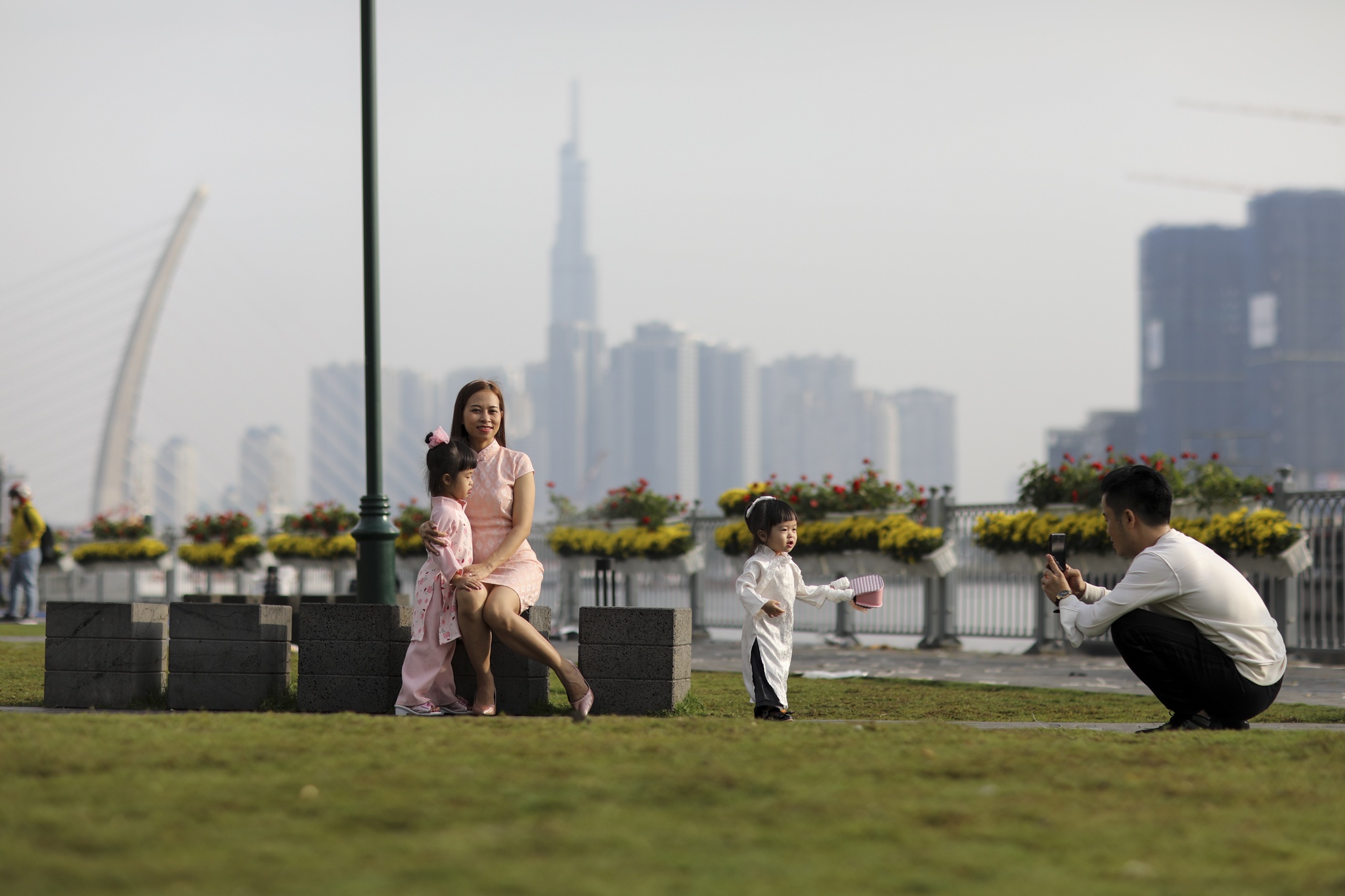 gioi tre dien ao dai anh 11