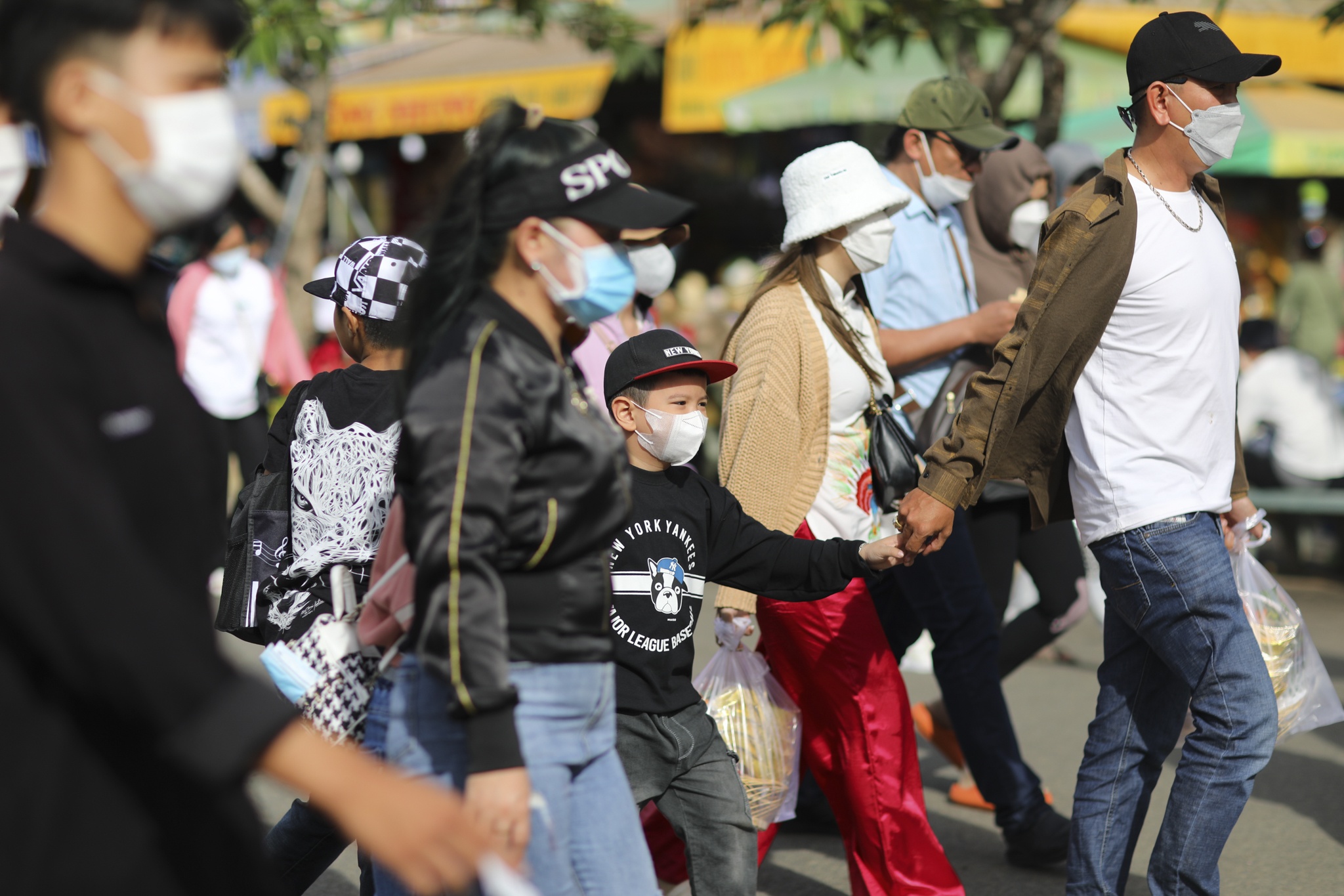 Nghin nguoi vieng chua ba anh 11