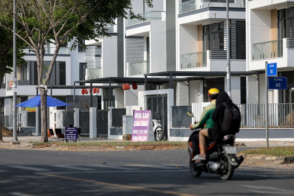 khu dong tang long anh 3