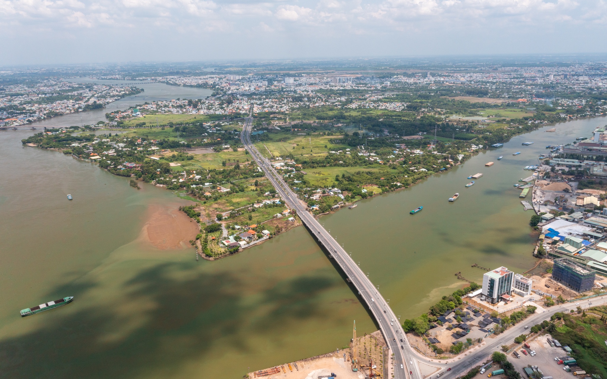 Gia dat nen Cu lao pho o Dong Nai gap 5 lan vung ven TP.HCM hinh anh