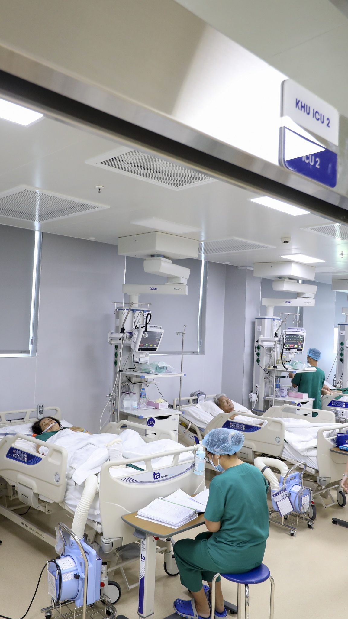 12 giờ nữ điều dưỡng ảnh 24 12 gio nu dieu duong anh 24
