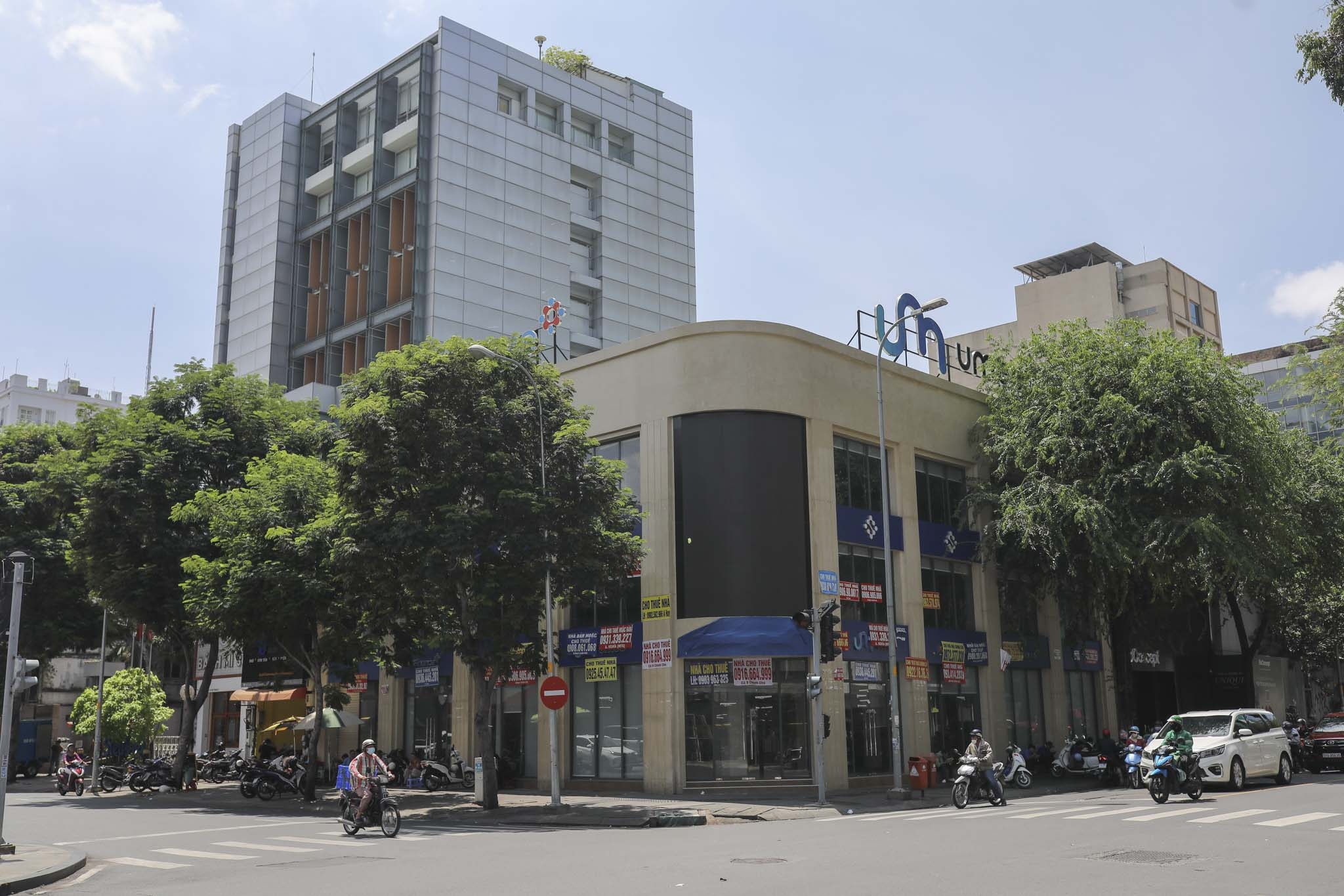 Mat bang vang khach thue anh 5