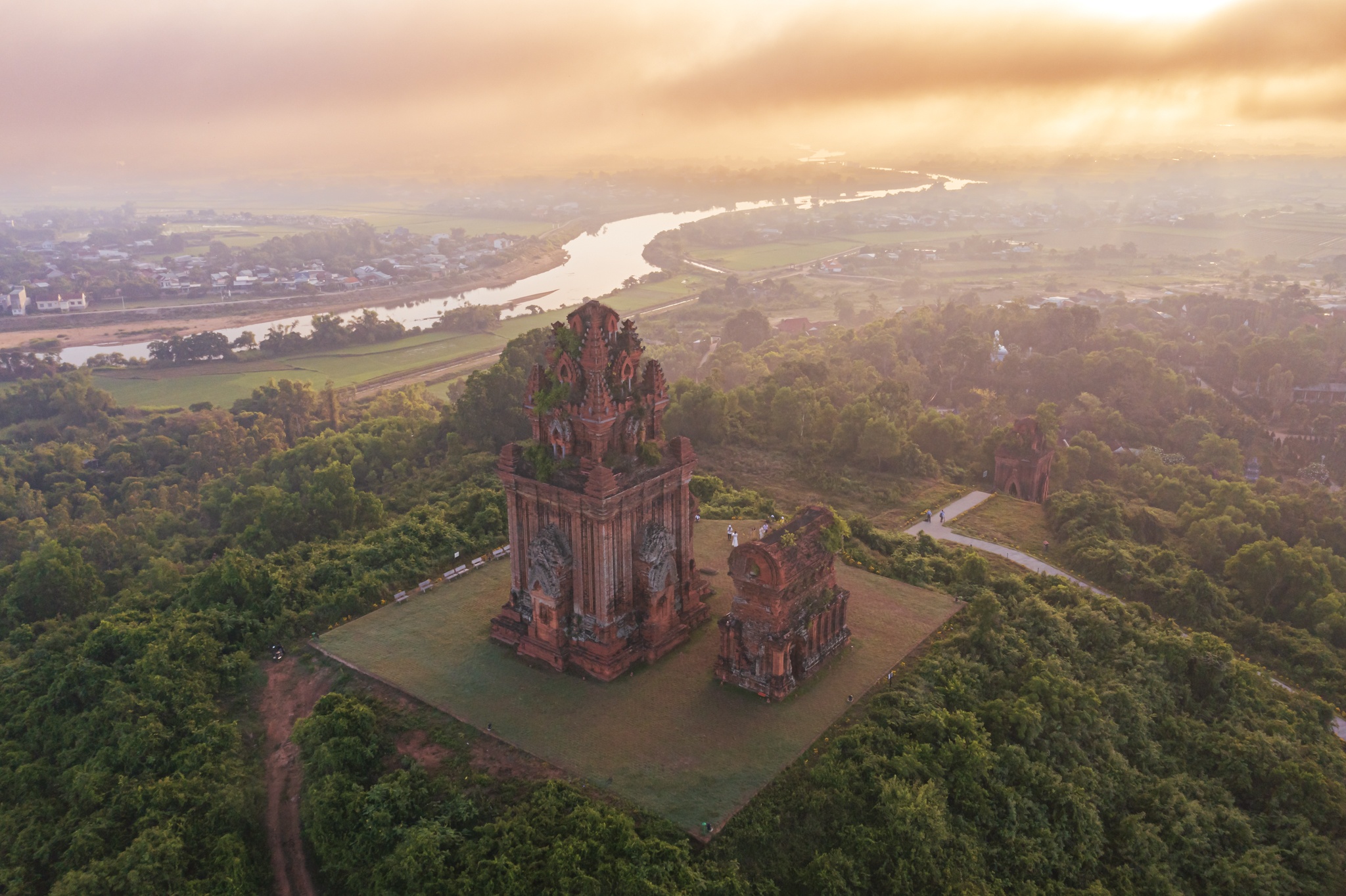 Thap banh it binh dinh anh 3