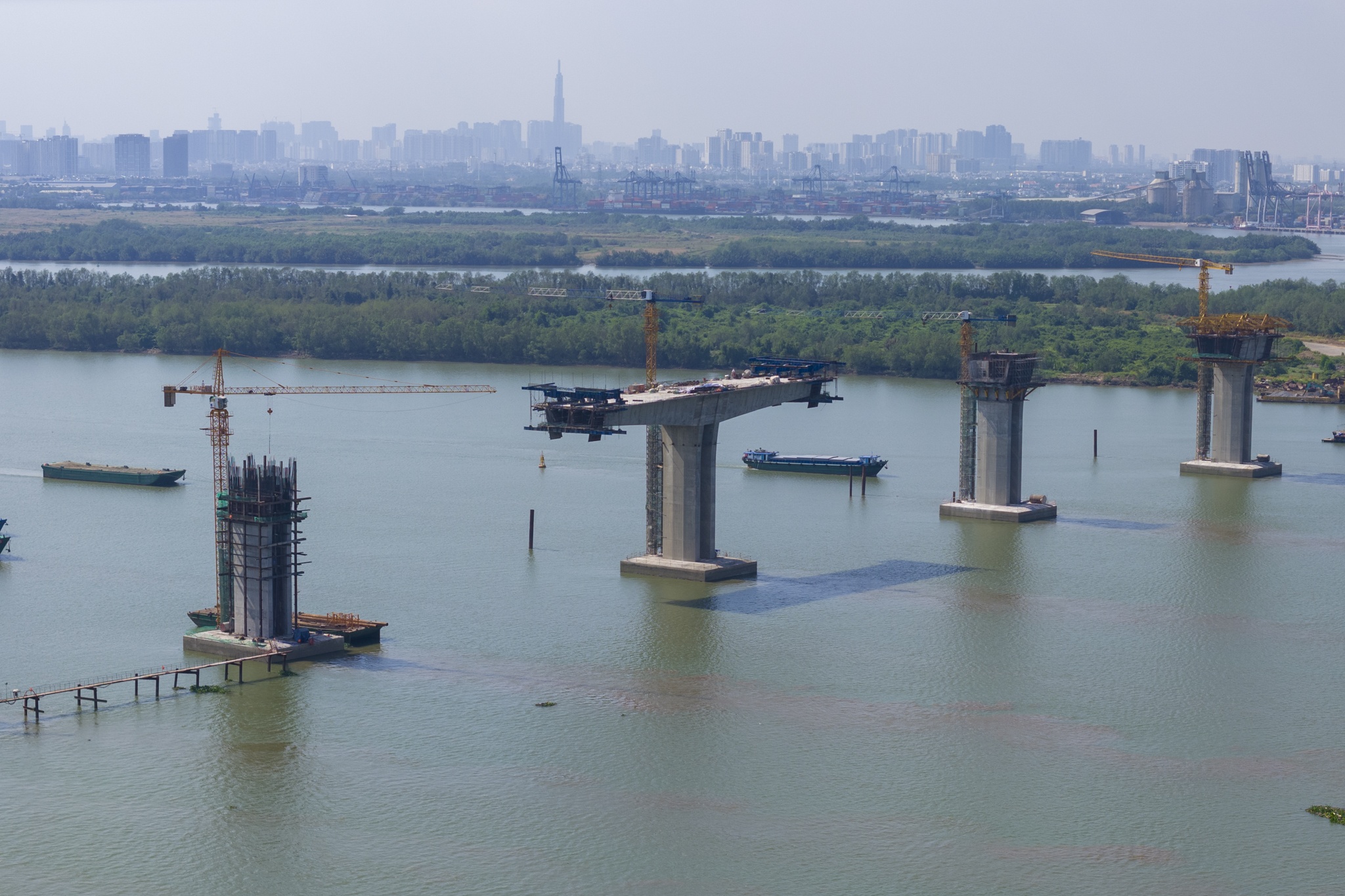 cau nhon trach vanh dai anh 1