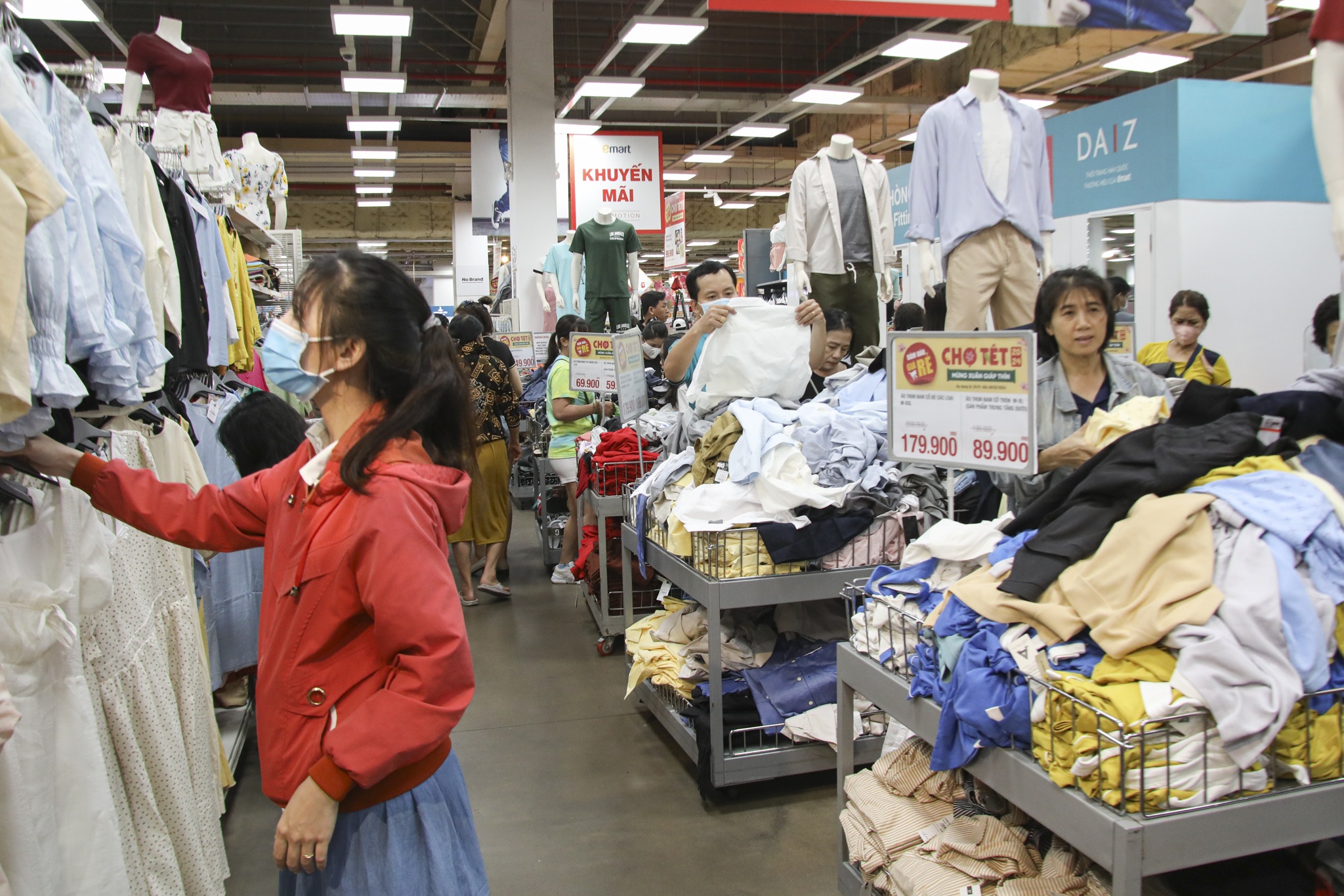 sieu thi dong duc anh 8