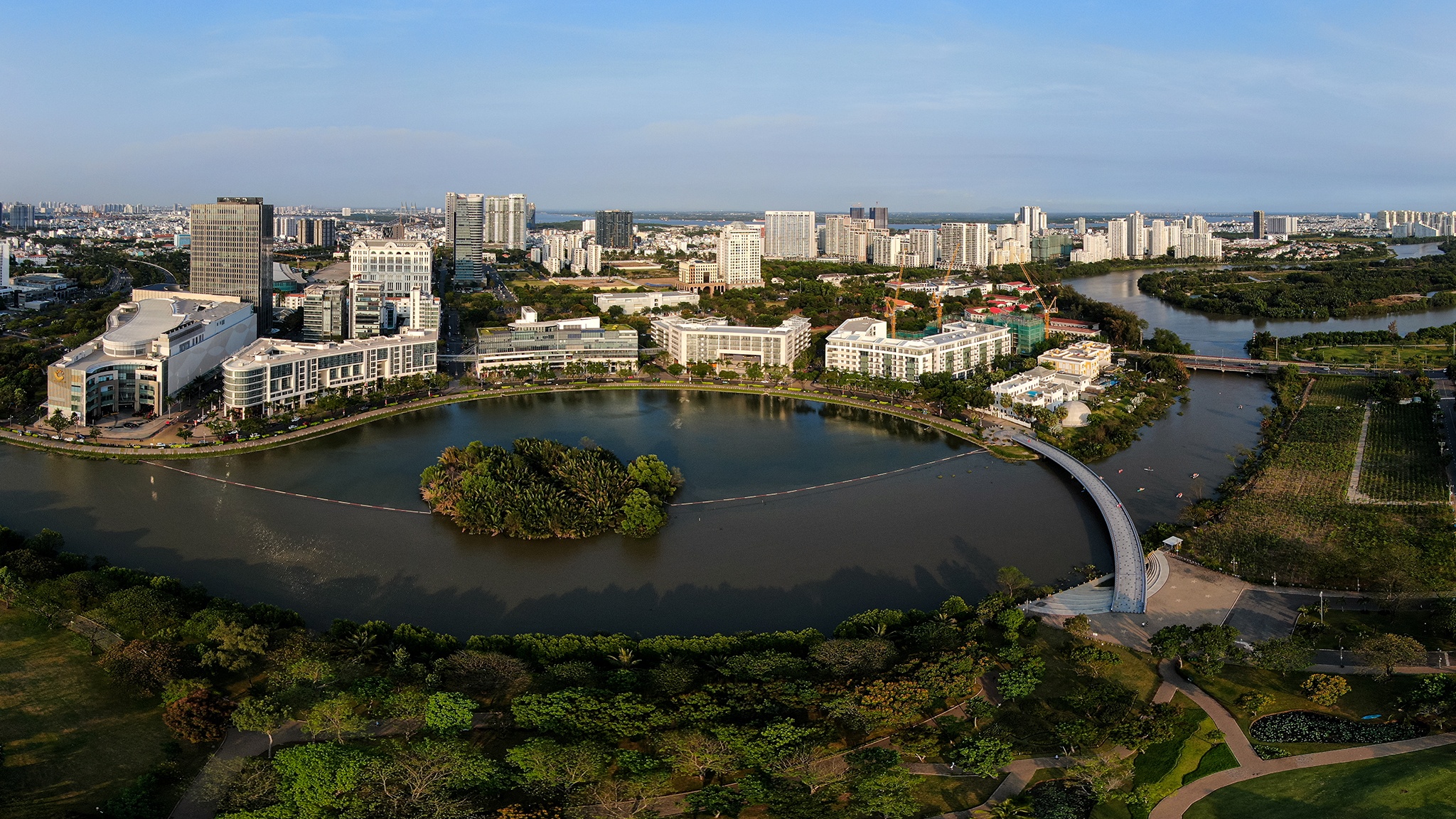 Loi nhuan cua Phu My Hung di lui 2 nam lien hinh anh