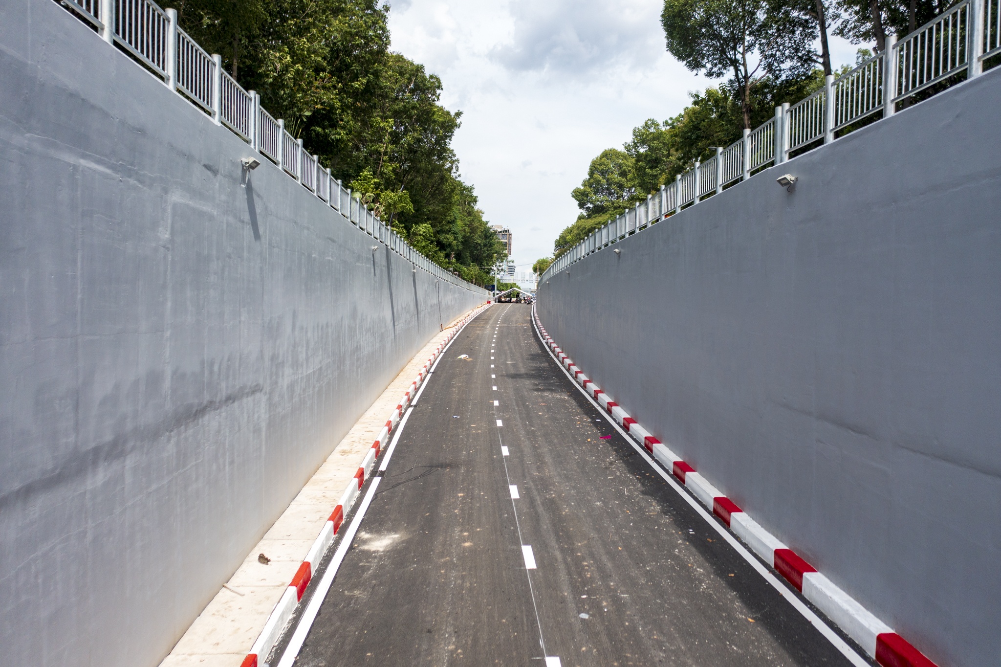 ham chui tan son nhat anh 4