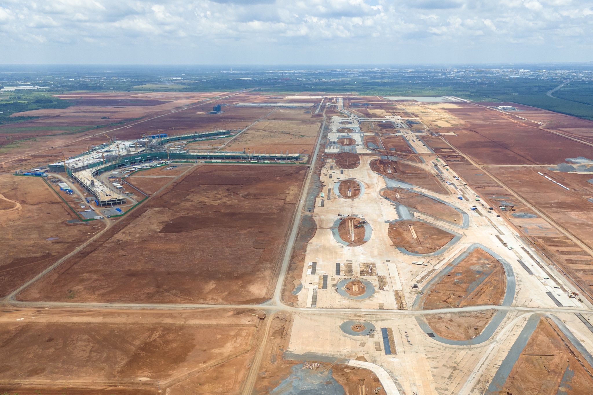 san bay long thanh anh 8