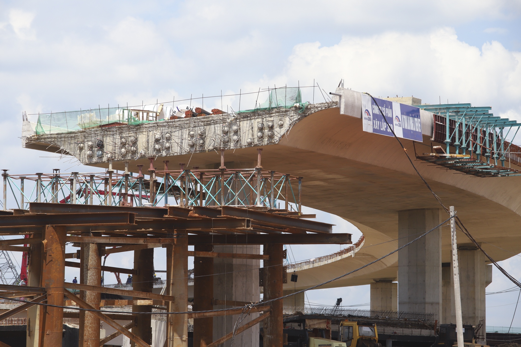 hai tuyen duong long thanh anh 5