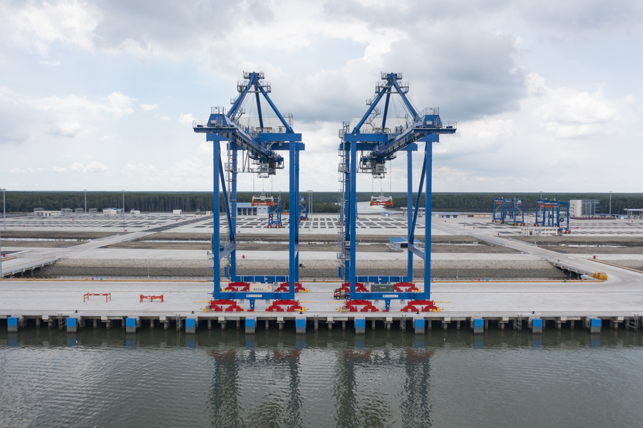 cang lon nhat dong nai anh 2