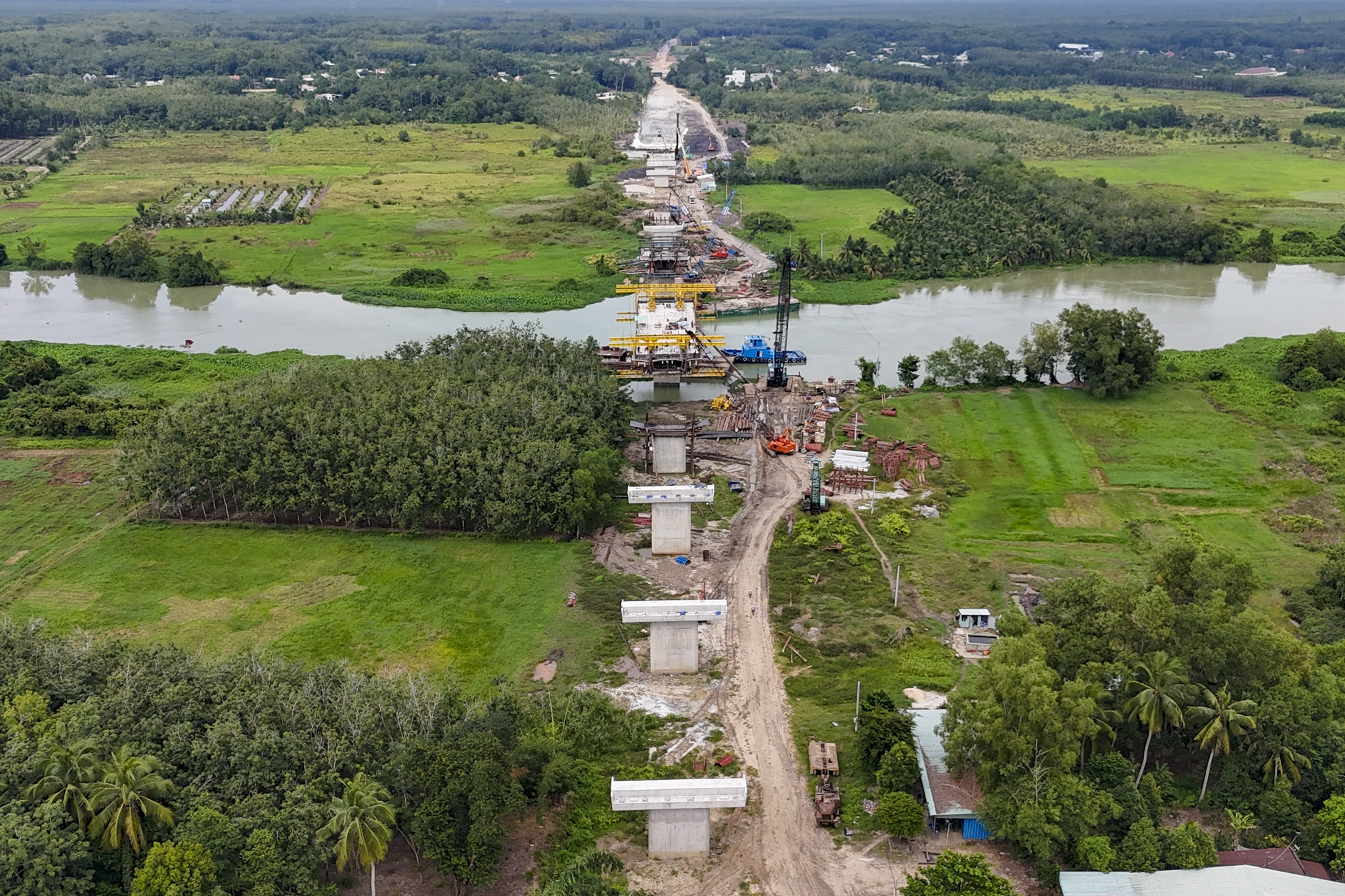 duong ho chi minh anh 10