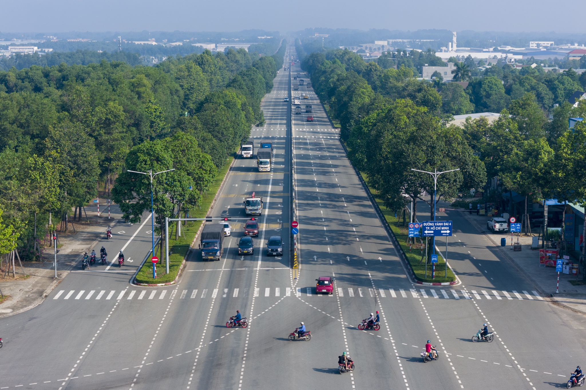 Tuyen duong 10 lan xe thuoc Vanh dai 4 doan qua Binh Duong hinh anh