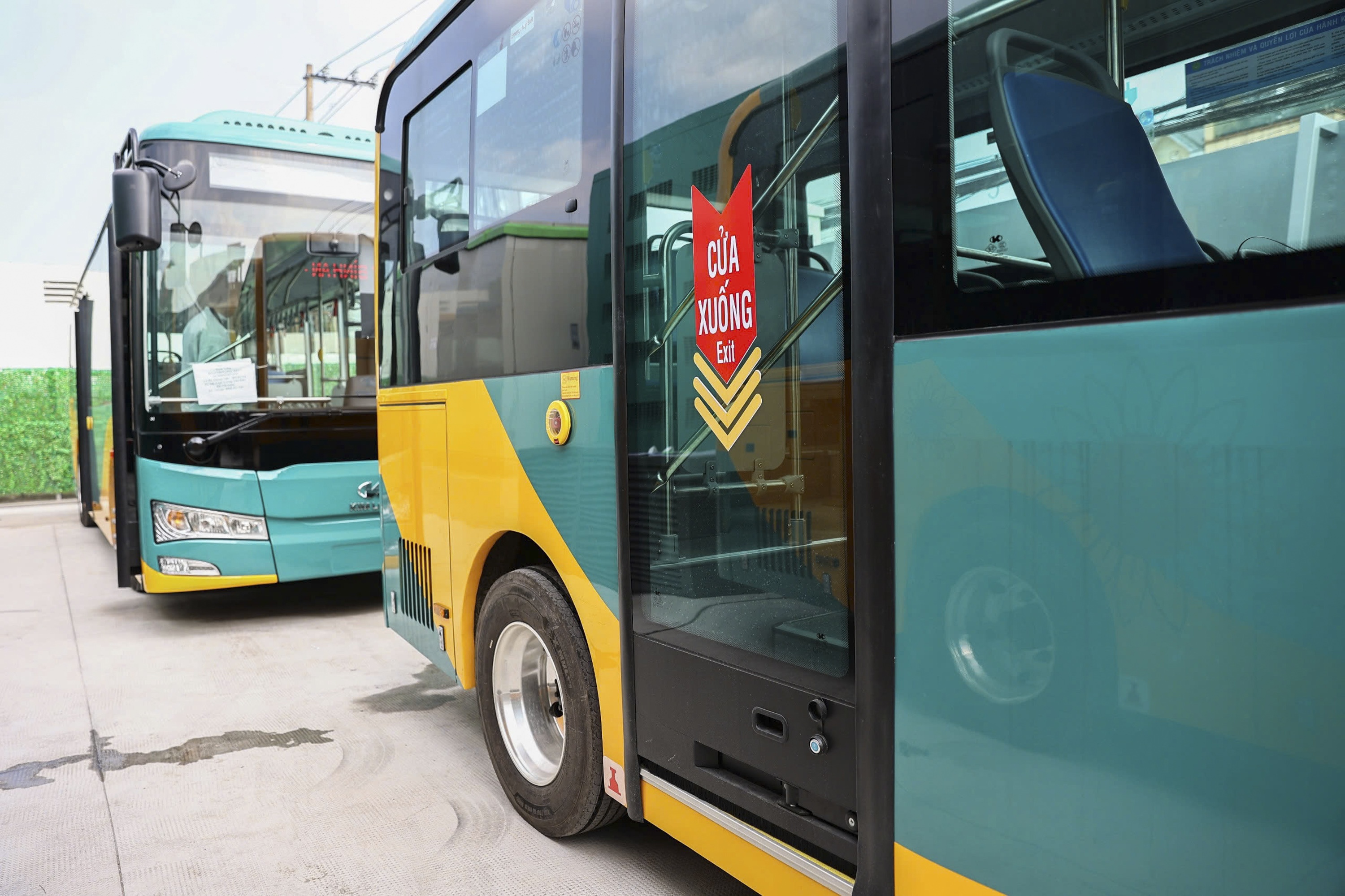 xe buyt dien metro anh 7