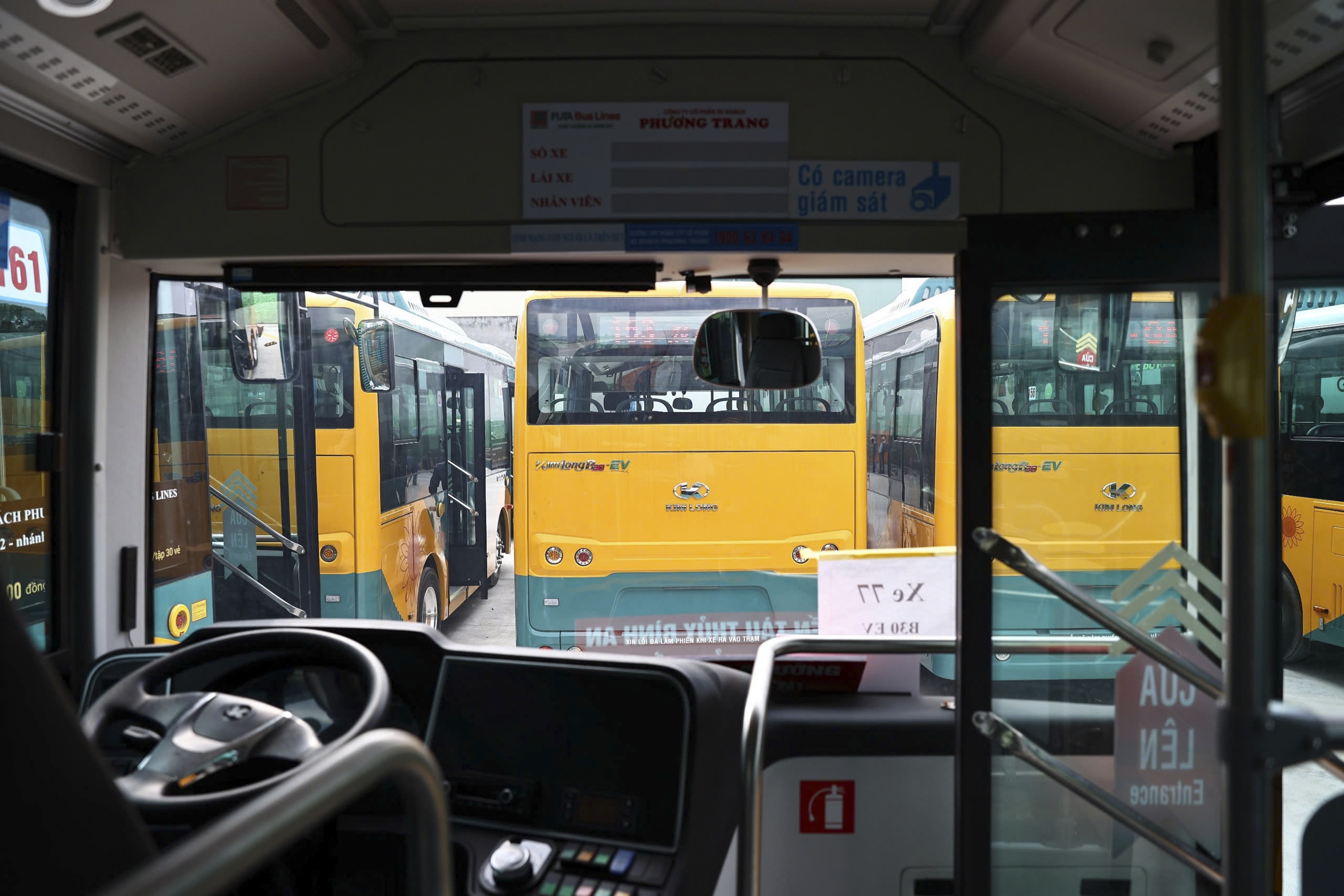 xe buyt dien metro anh 9