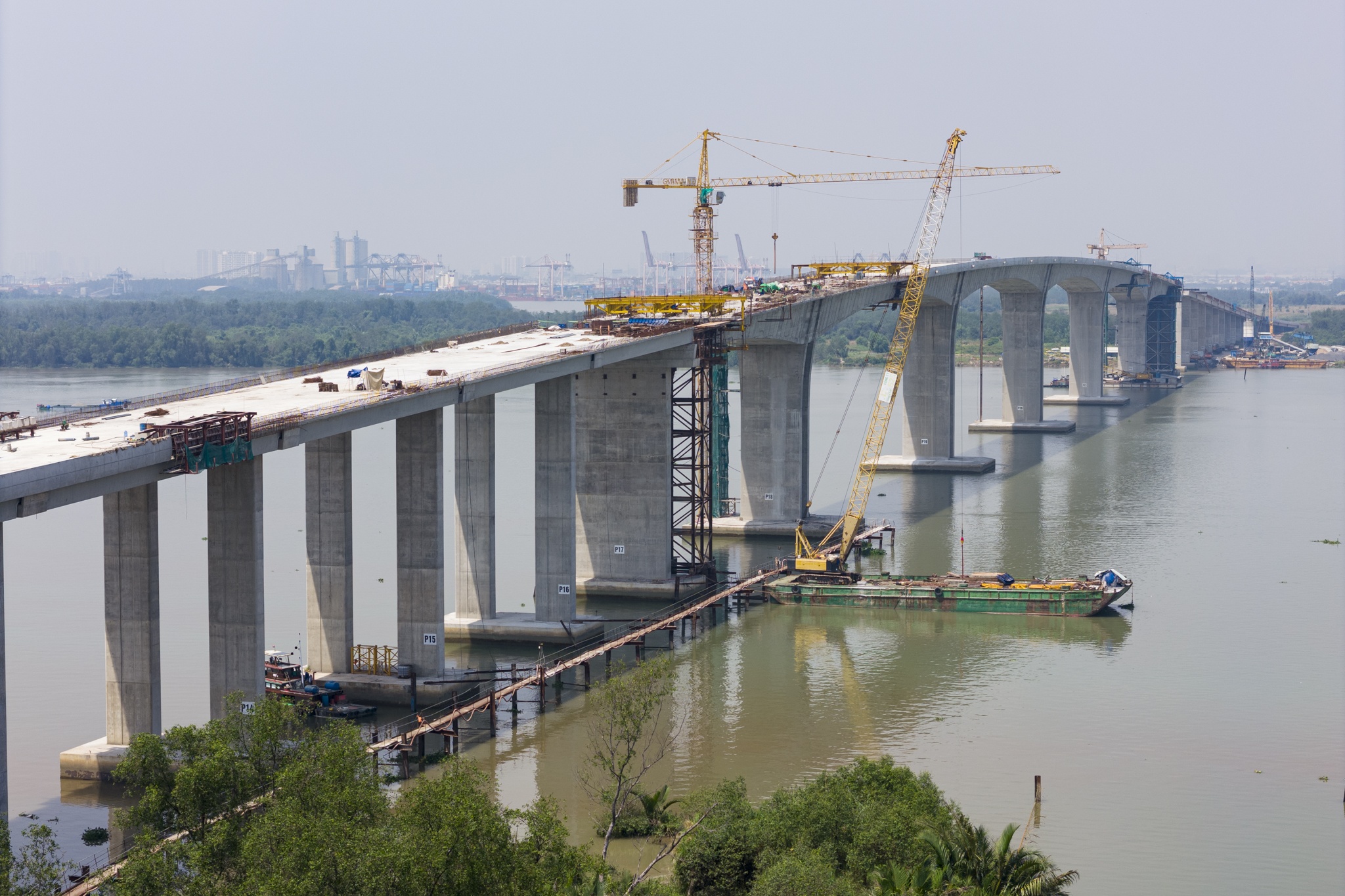 Cau lon nhat Vanh dai 3 TP.HCM truoc ngay hop long toan bo hinh anh