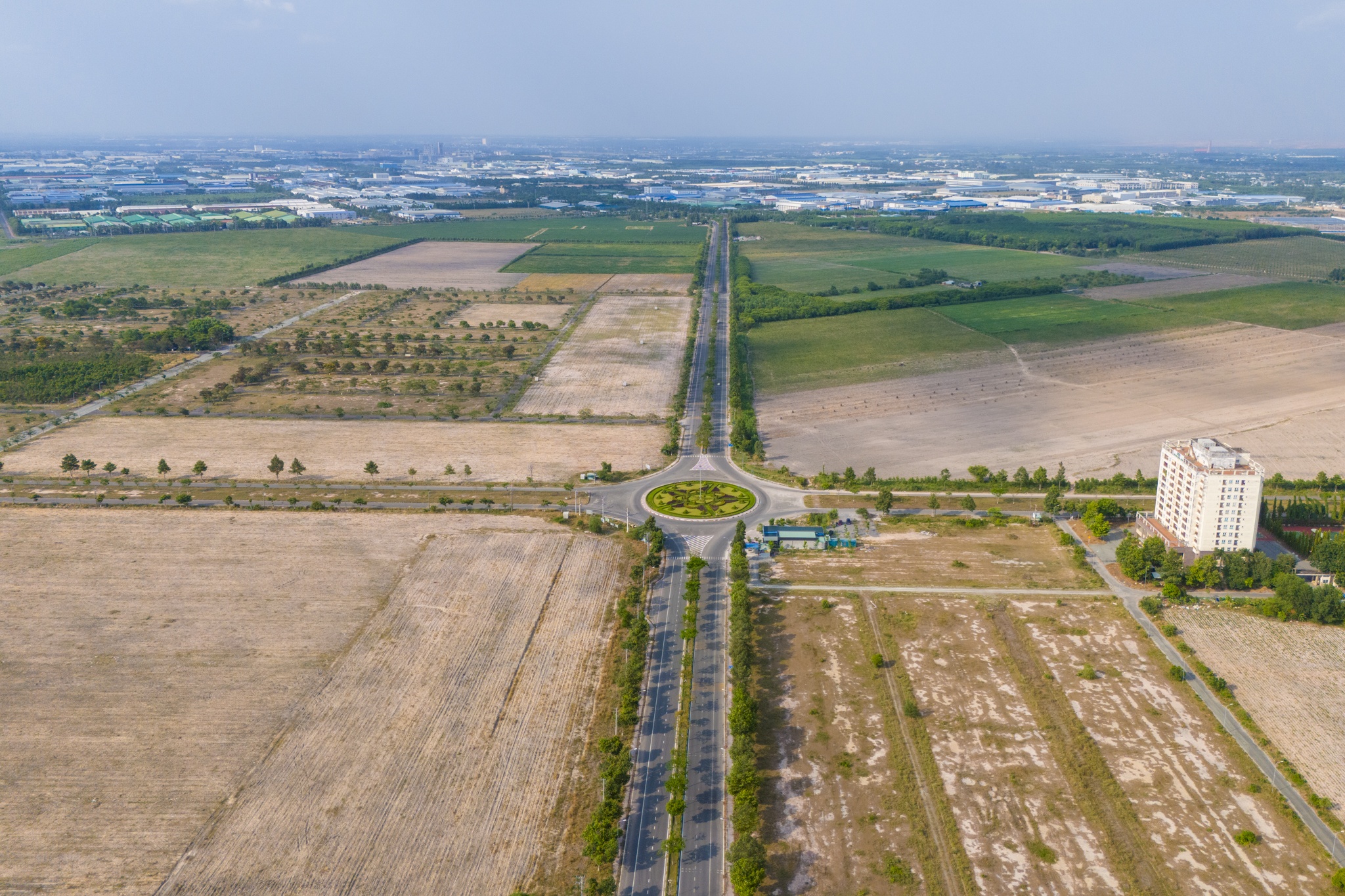 Loat du an dat nen tang gia bat thuong o Nhon Trach hinh anh