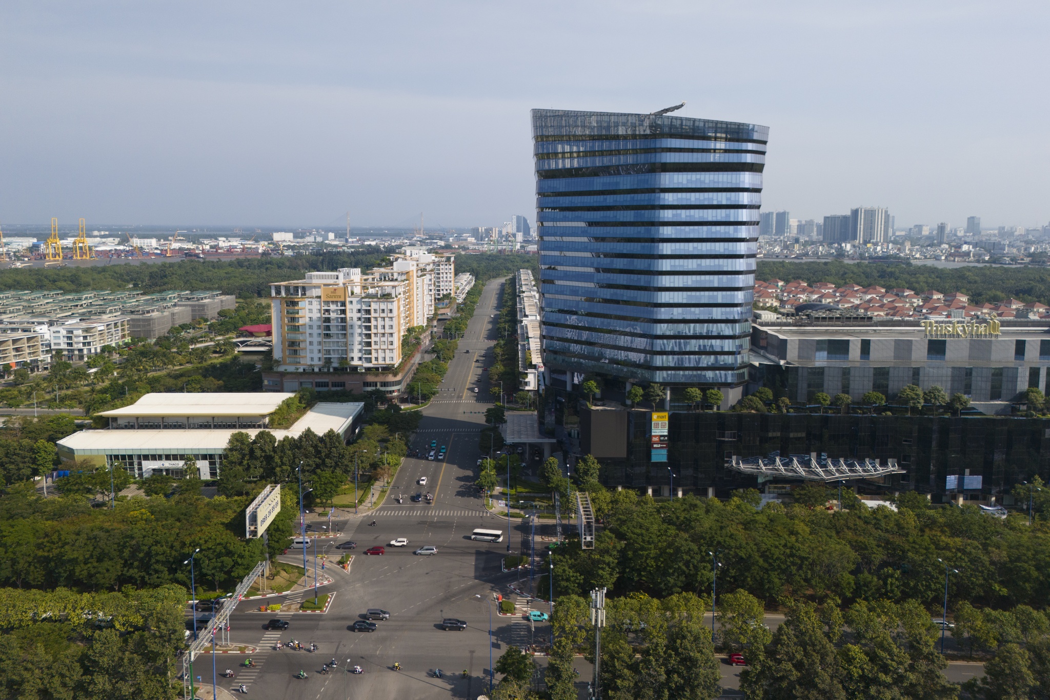 trung tam hanh chinh anh 32