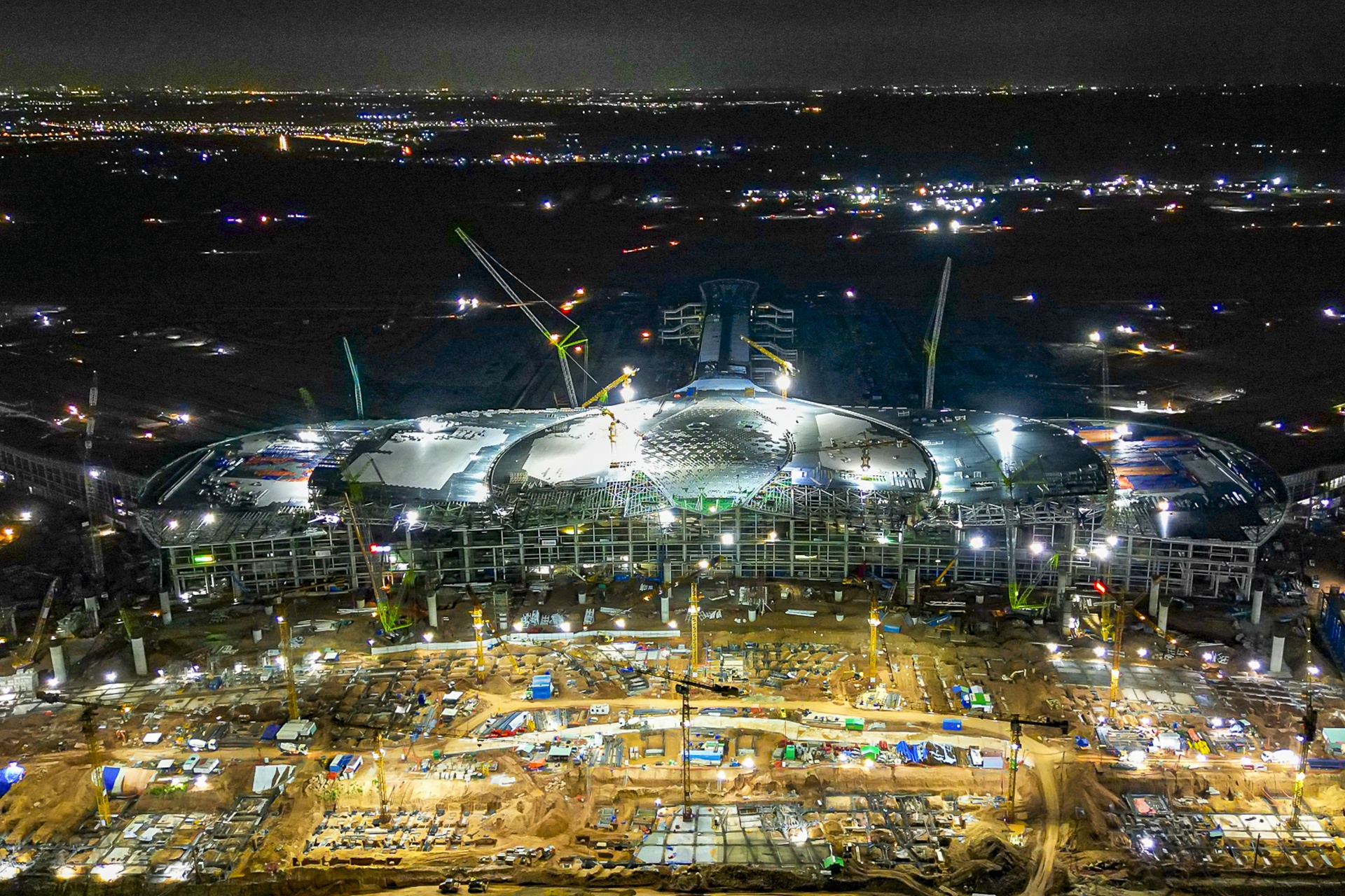 Dem khong ngu o cong truong san bay Long Thanh hinh anh