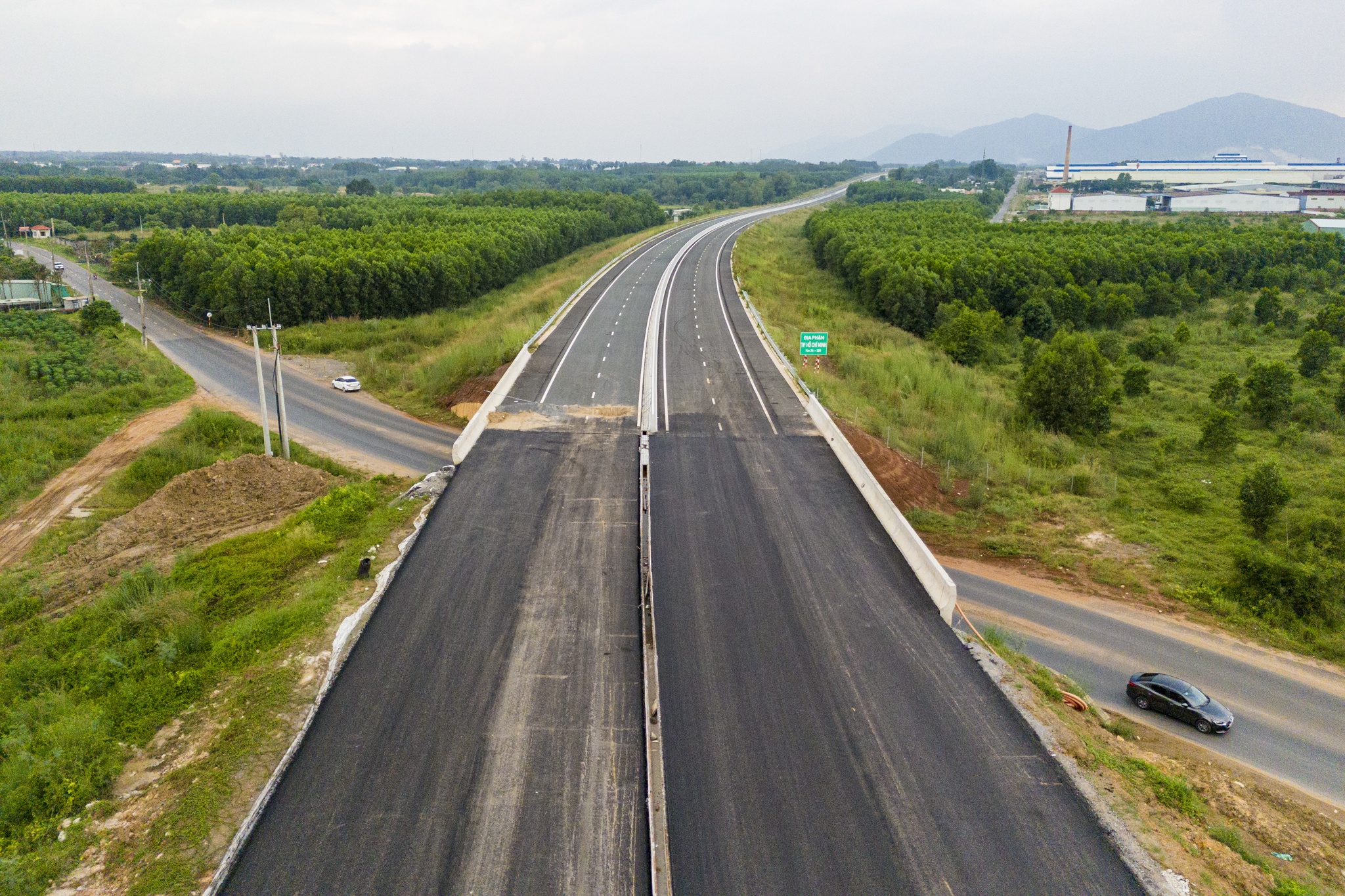 Cao toc Bien Hoa - Vung Tau da thi cong den dau? hinh anh