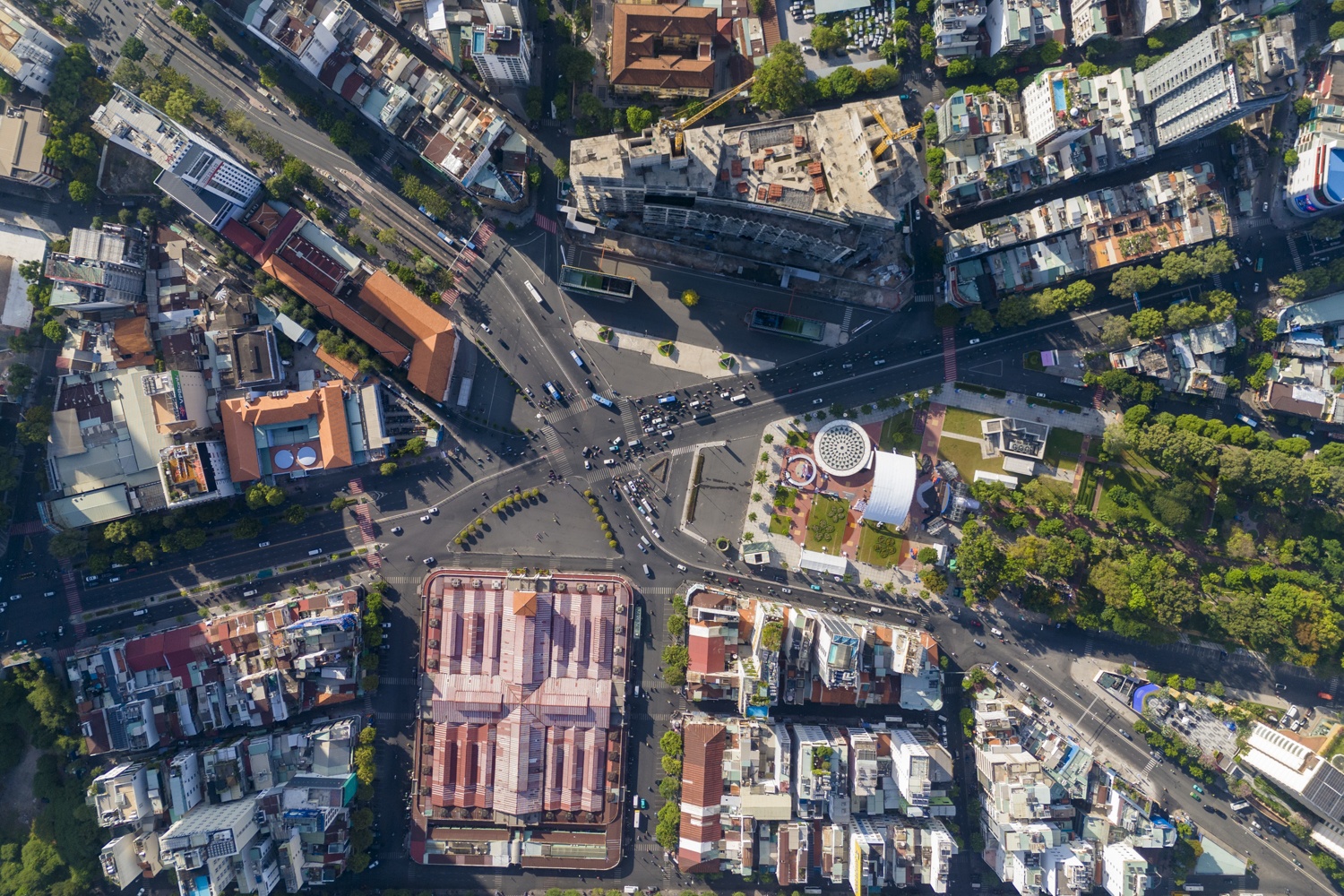 tu giac ben thanh anh 7