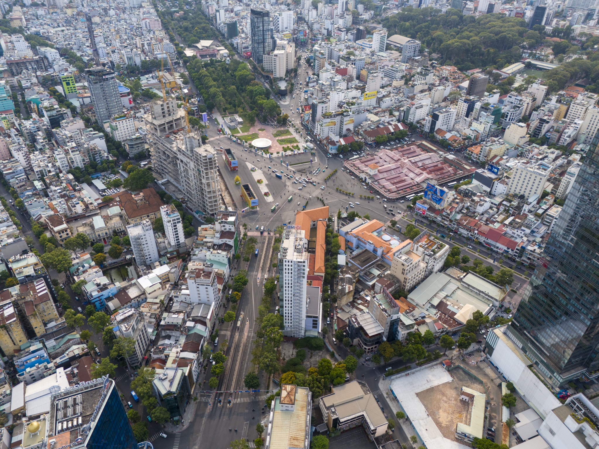 tu giac ben thanh anh 9