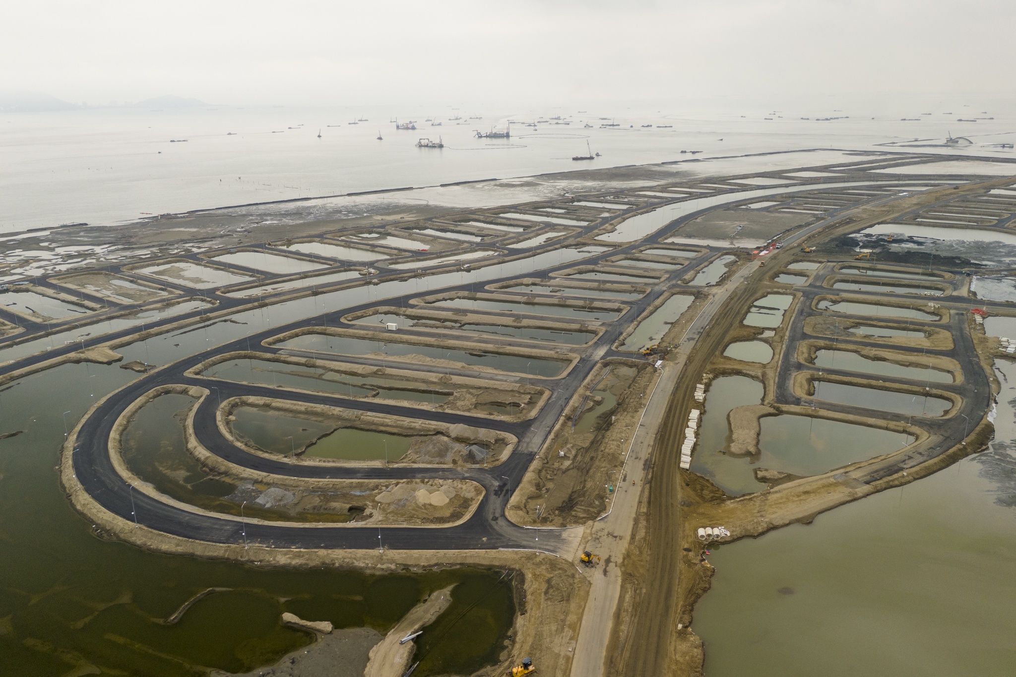 Hinh hai khu do thi lan bien Can Gio sau hon nua nam khoi cong hinh anh