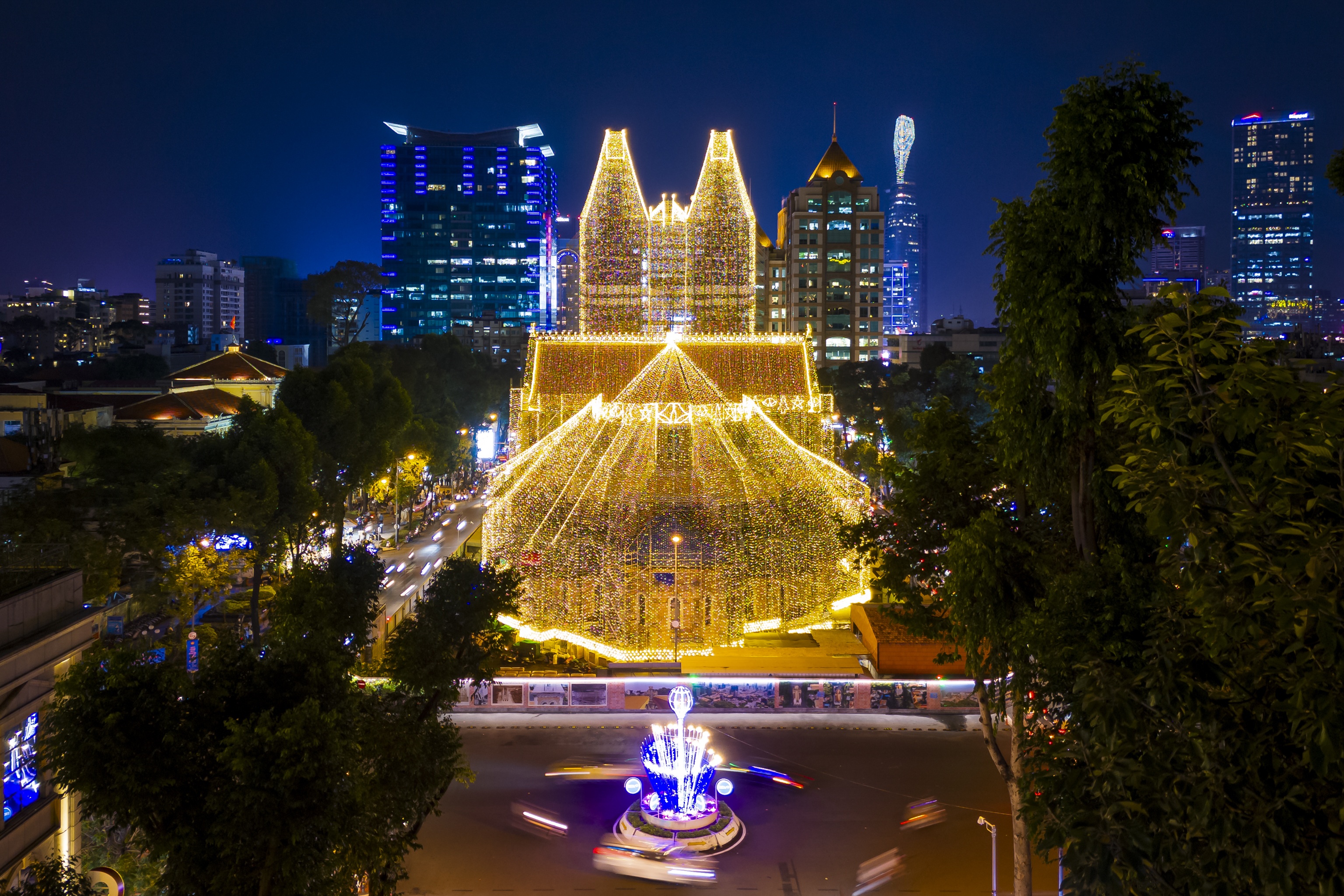 led nha tho duc ba anh 6