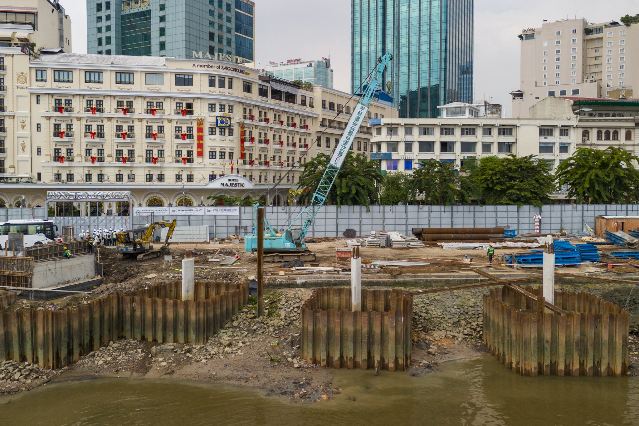 cau di bo sai gon anh 11