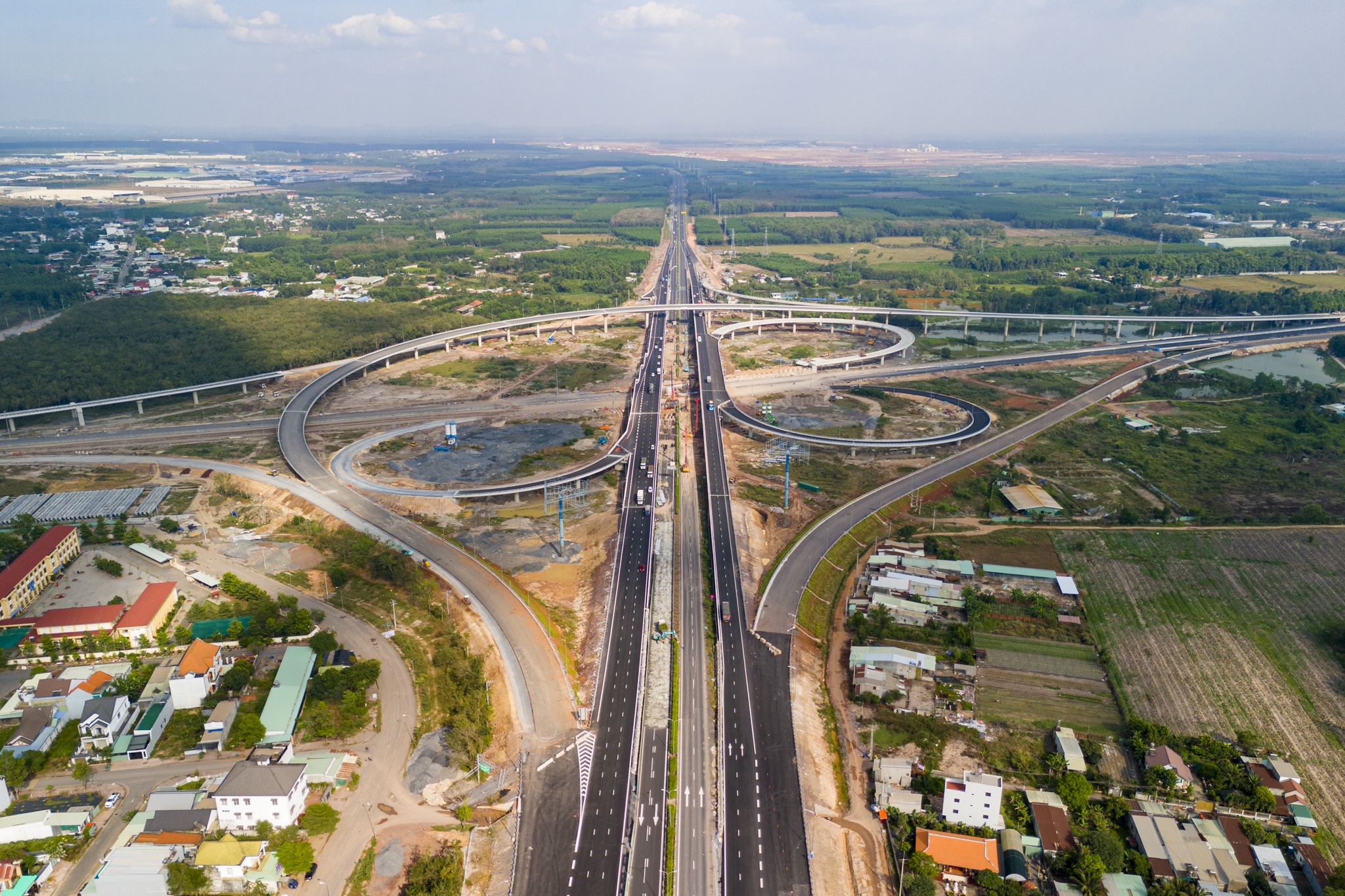 'Sieu' nut giao ket noi 2 cao toc hon 57.000 ty voi san bay Long Thanh hinh anh