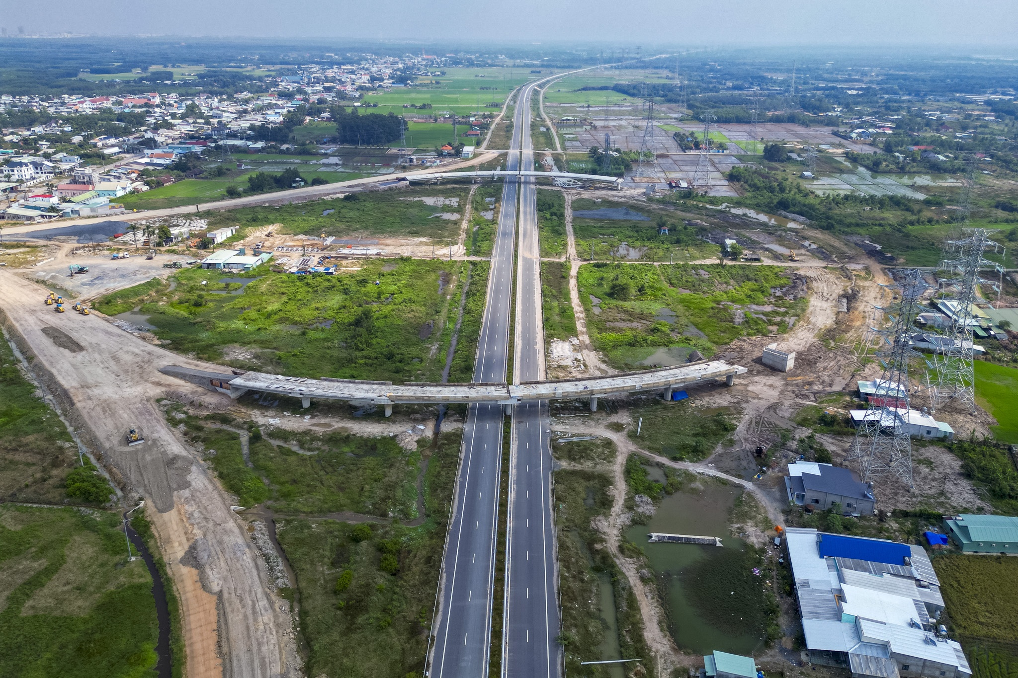 14 km cao toc Ben Luc - Long Thanh cho thong tuyen hinh anh