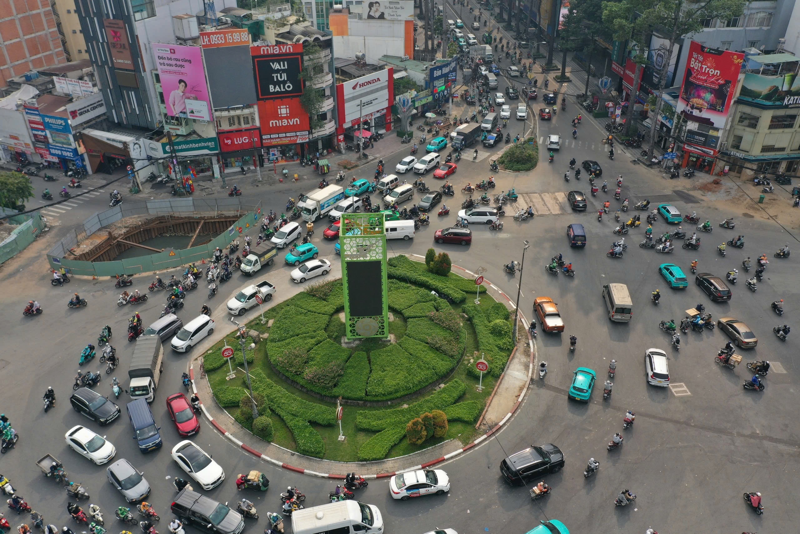 Hien trang toan tuyen metro so 2 TP.HCM hinh anh