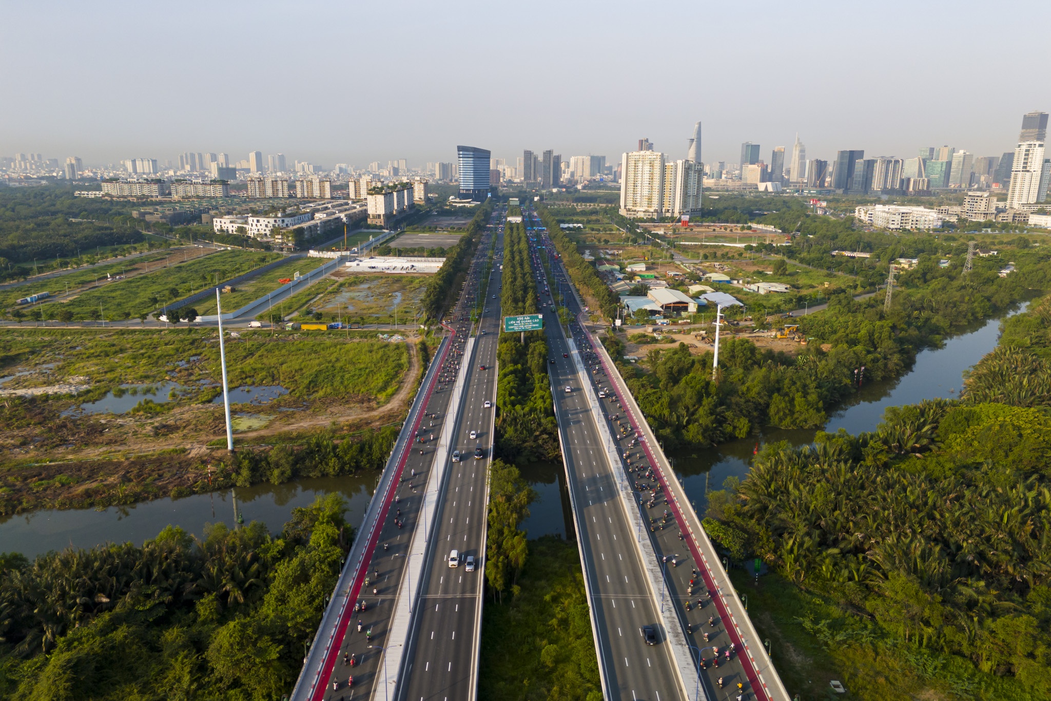 trung tam hanh chinh anh 12