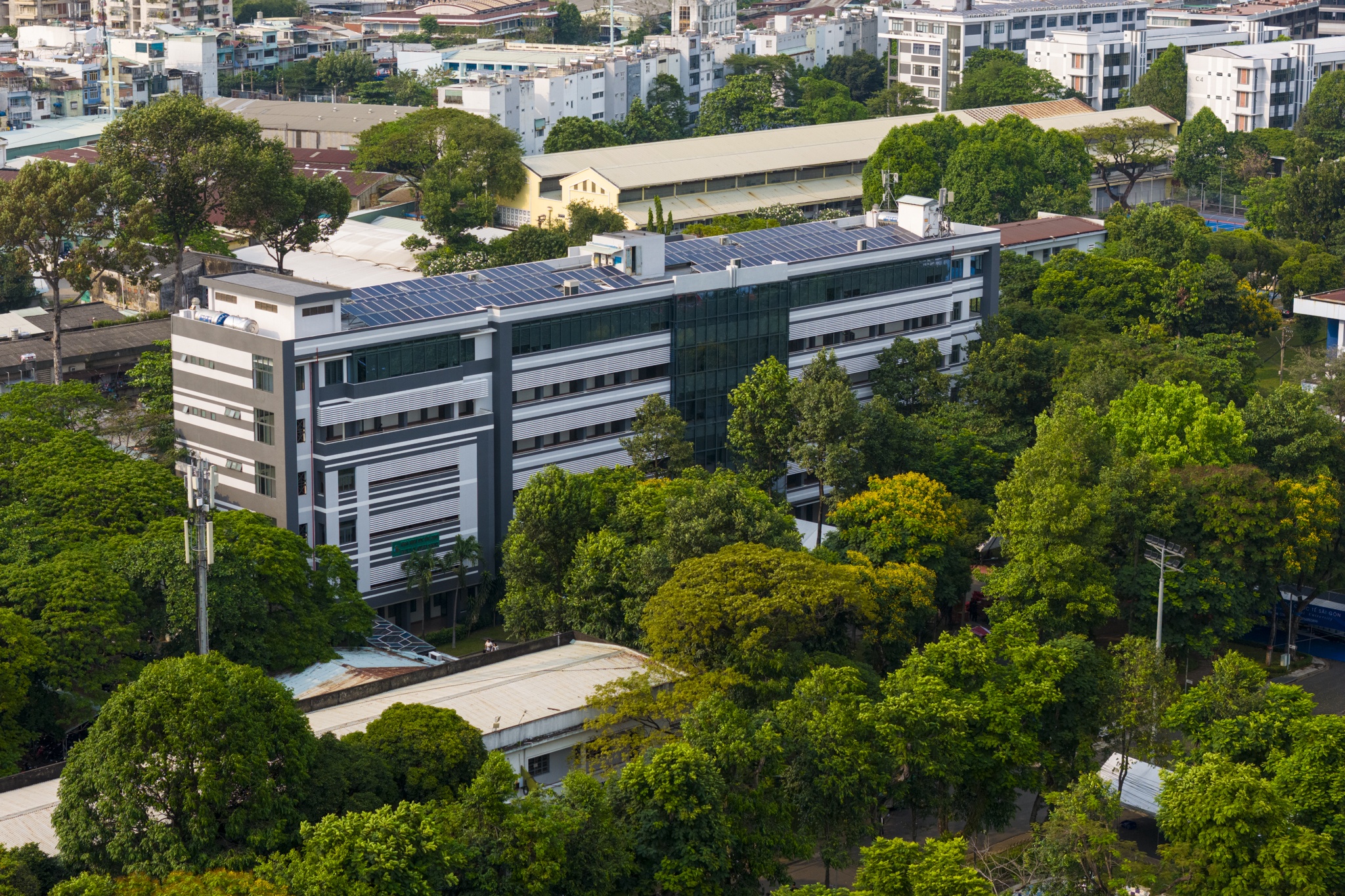 dai hoc bach khoa anh 7