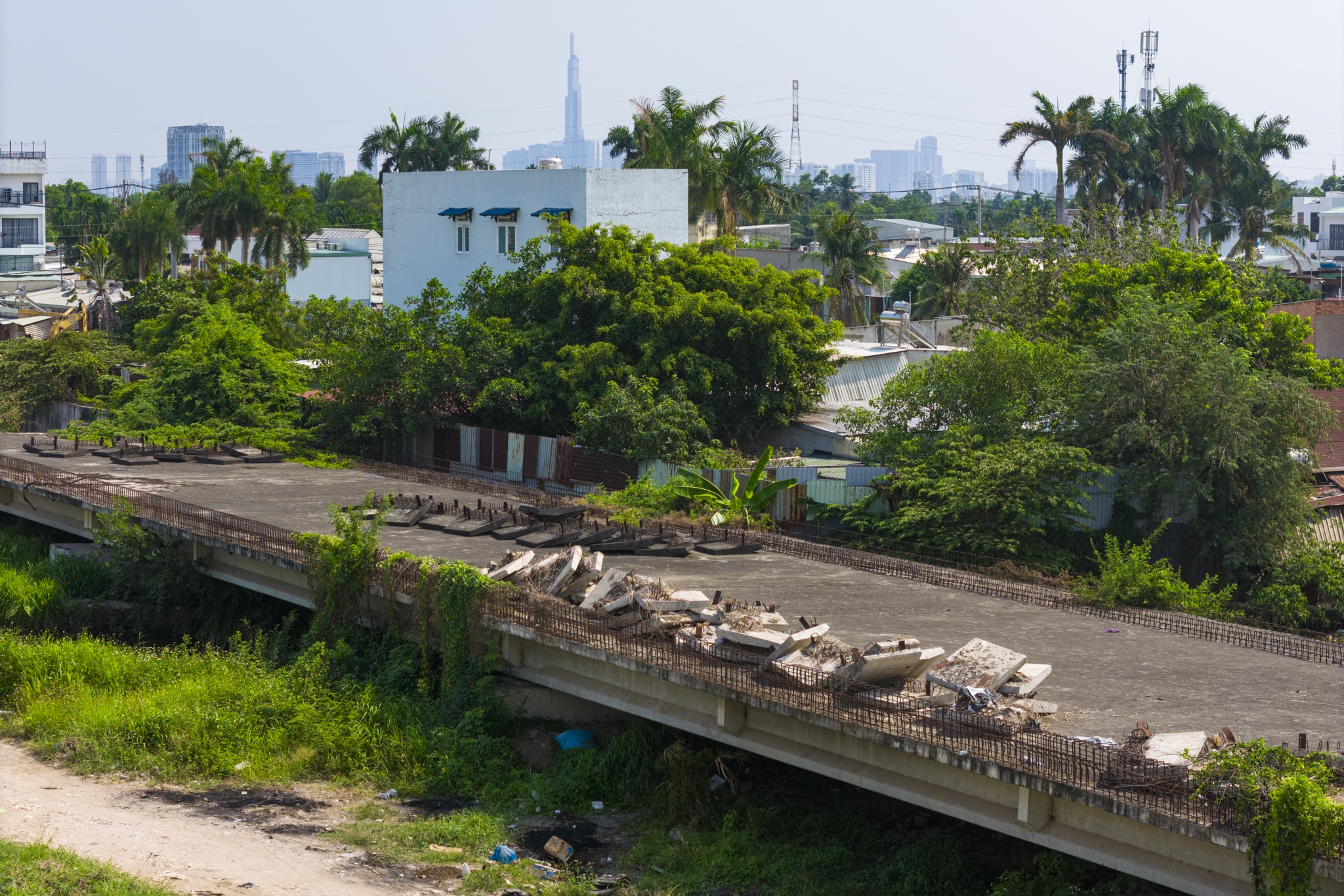 2.7 km Vanh dai 2 TP.HCM dang do sau thap ky khoi cong hinh anh