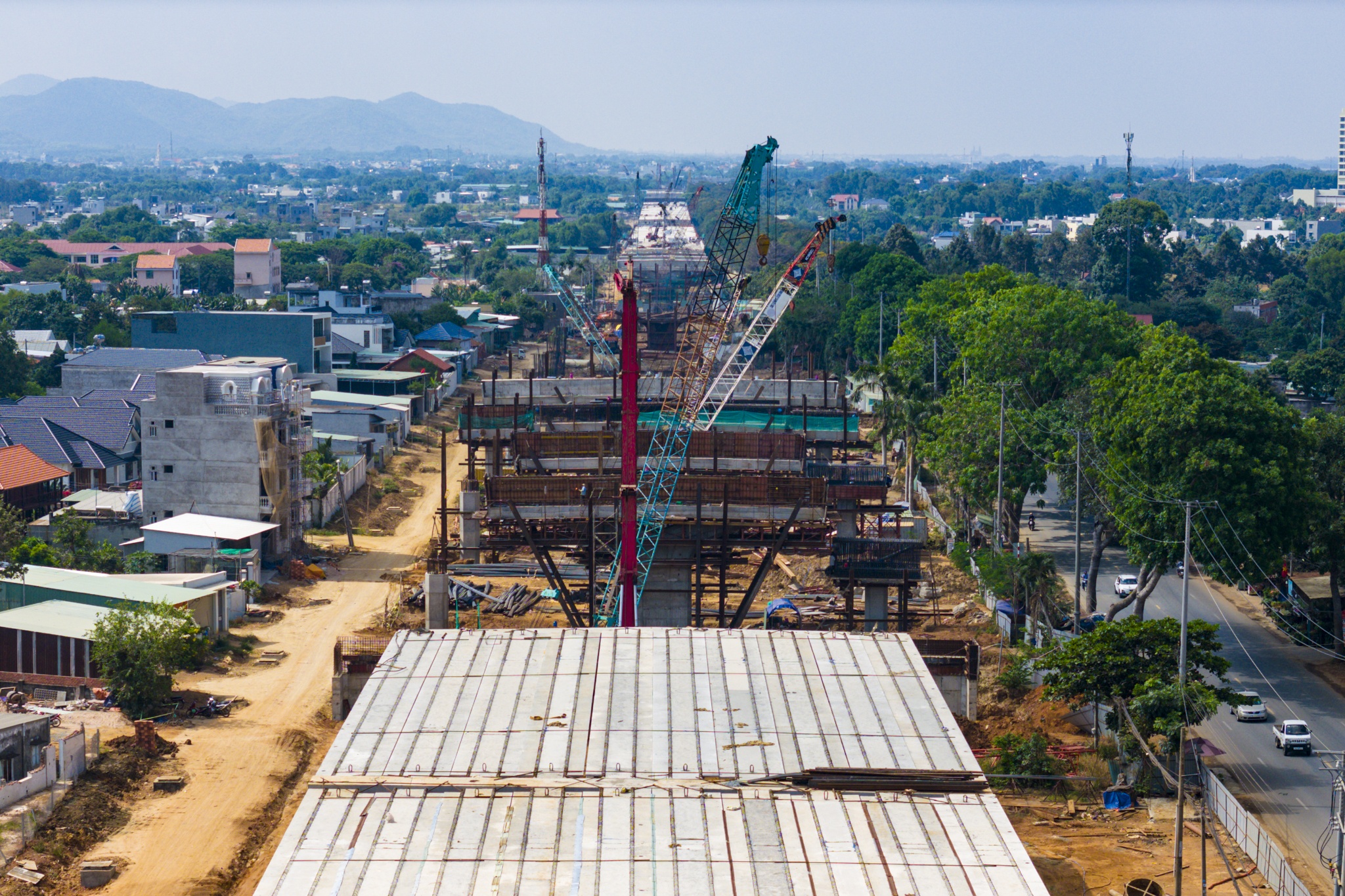 Gan 7 km duong tren cao noi TP.HCM voi bien Vung Tau sap hoan thanh hinh anh