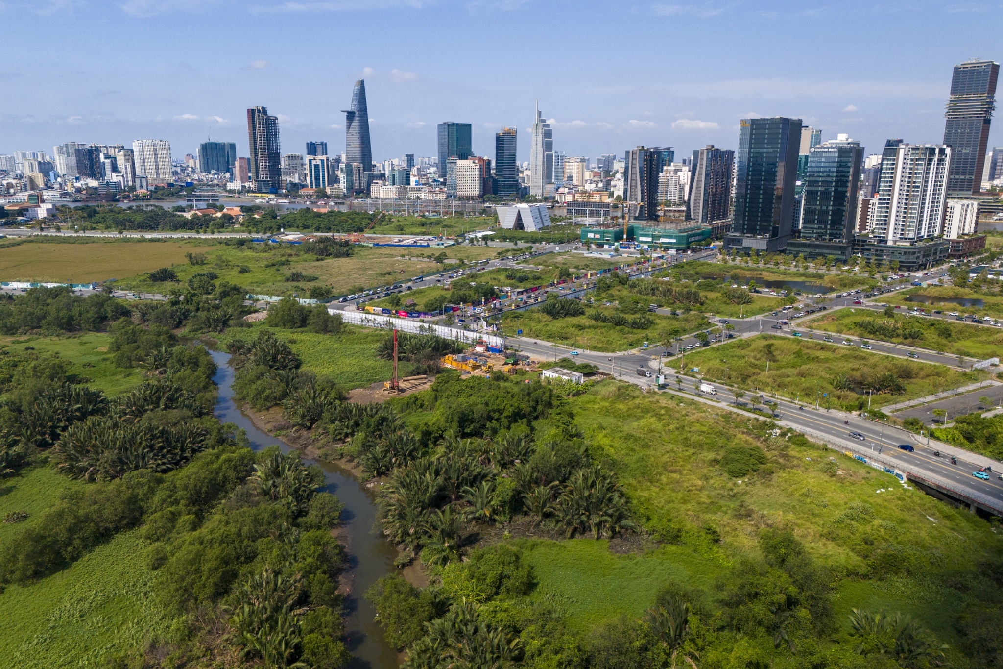 trung tam hanh chinh anh 27