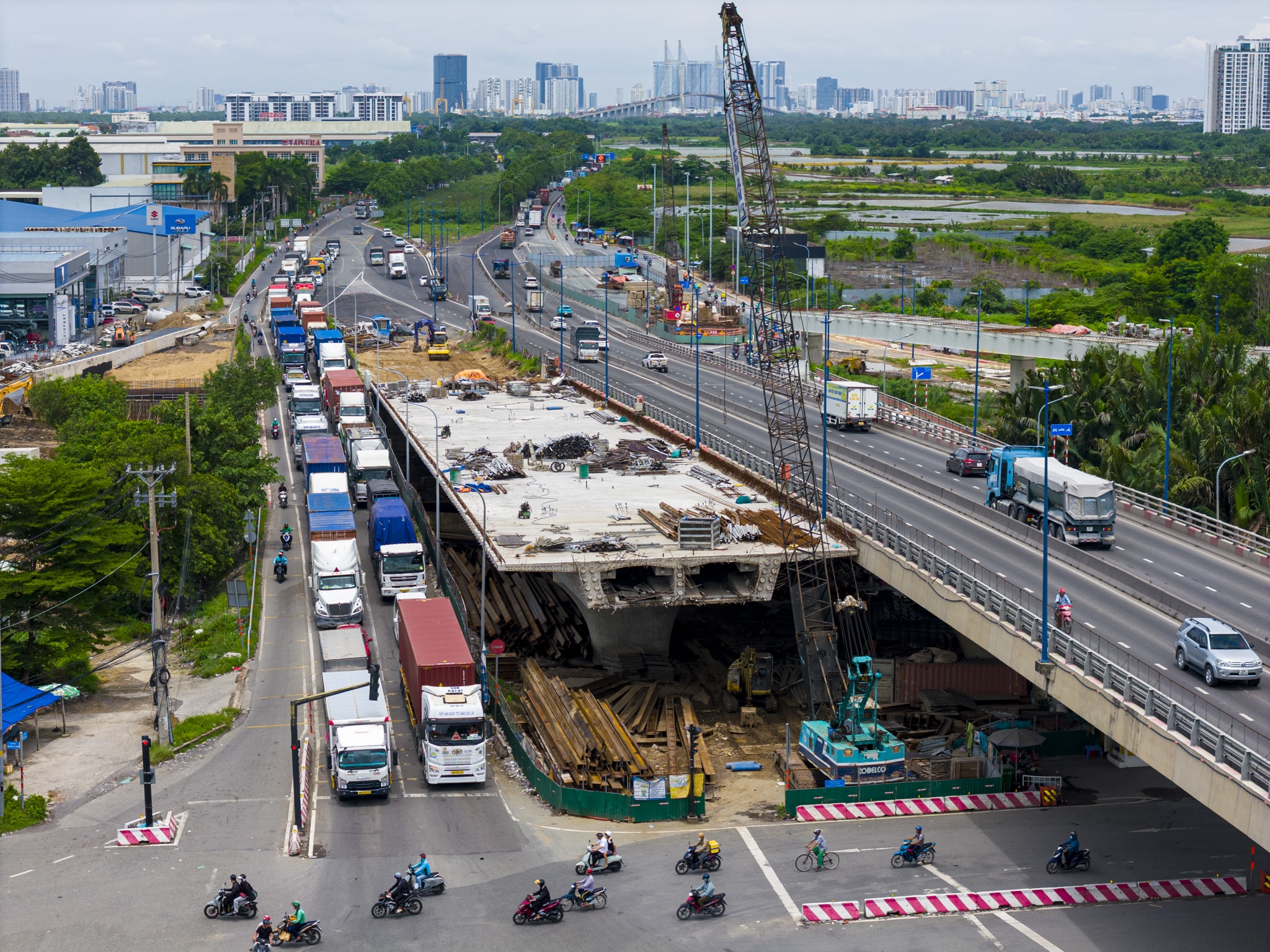 đường li&ecirc;n cảng ảnh 4