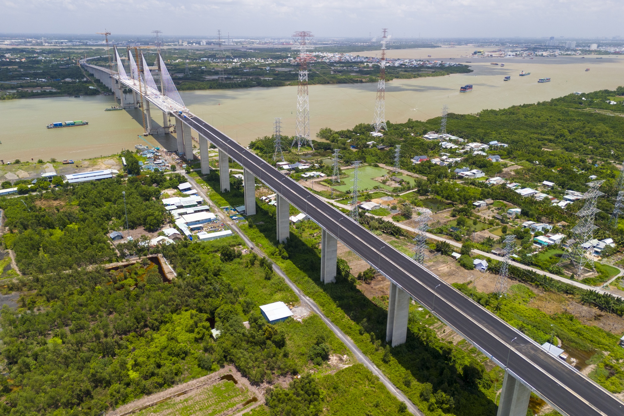 cao tốc bến lức ảnh 9