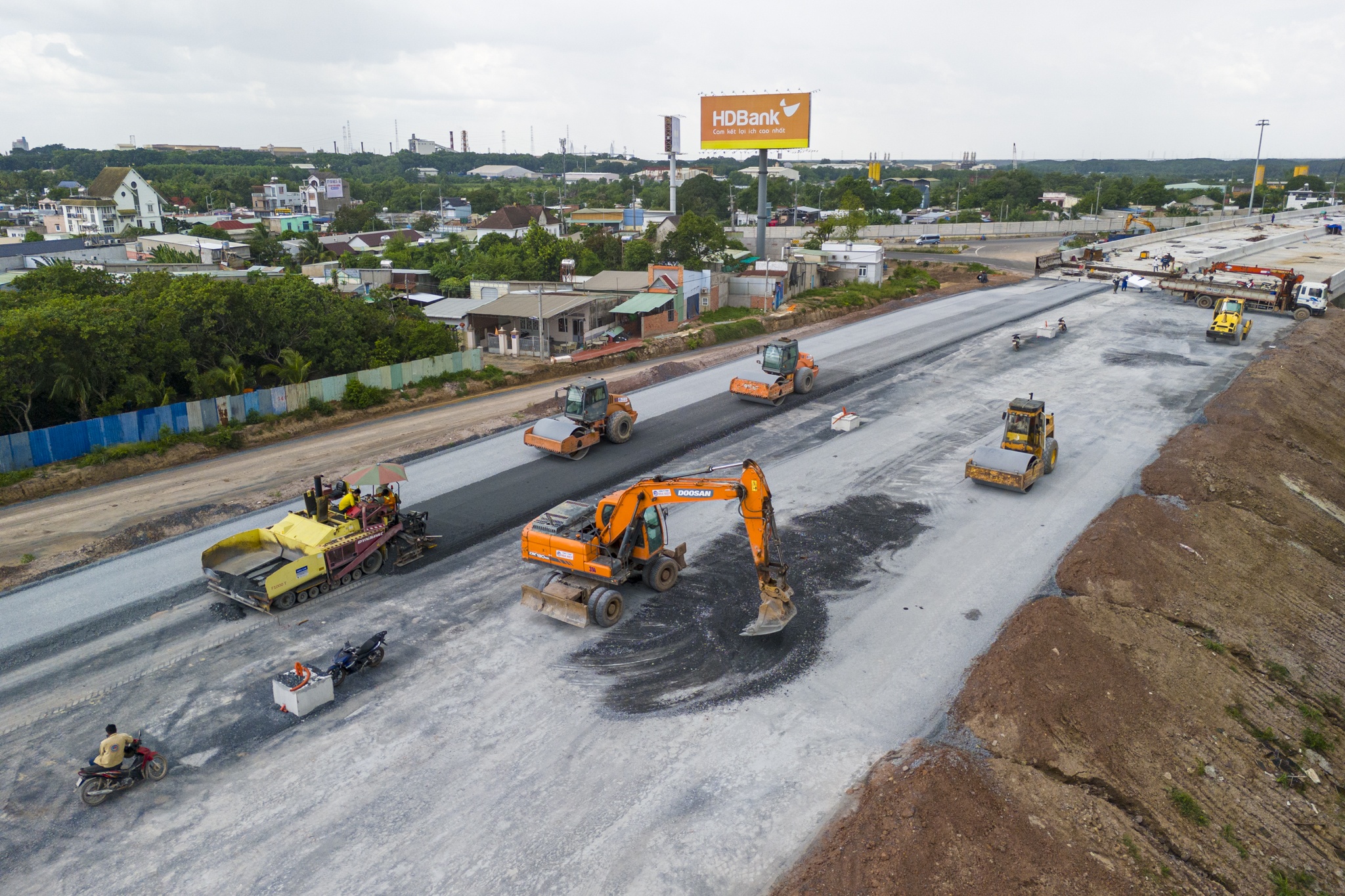 cao tốc bến lức ảnh 10