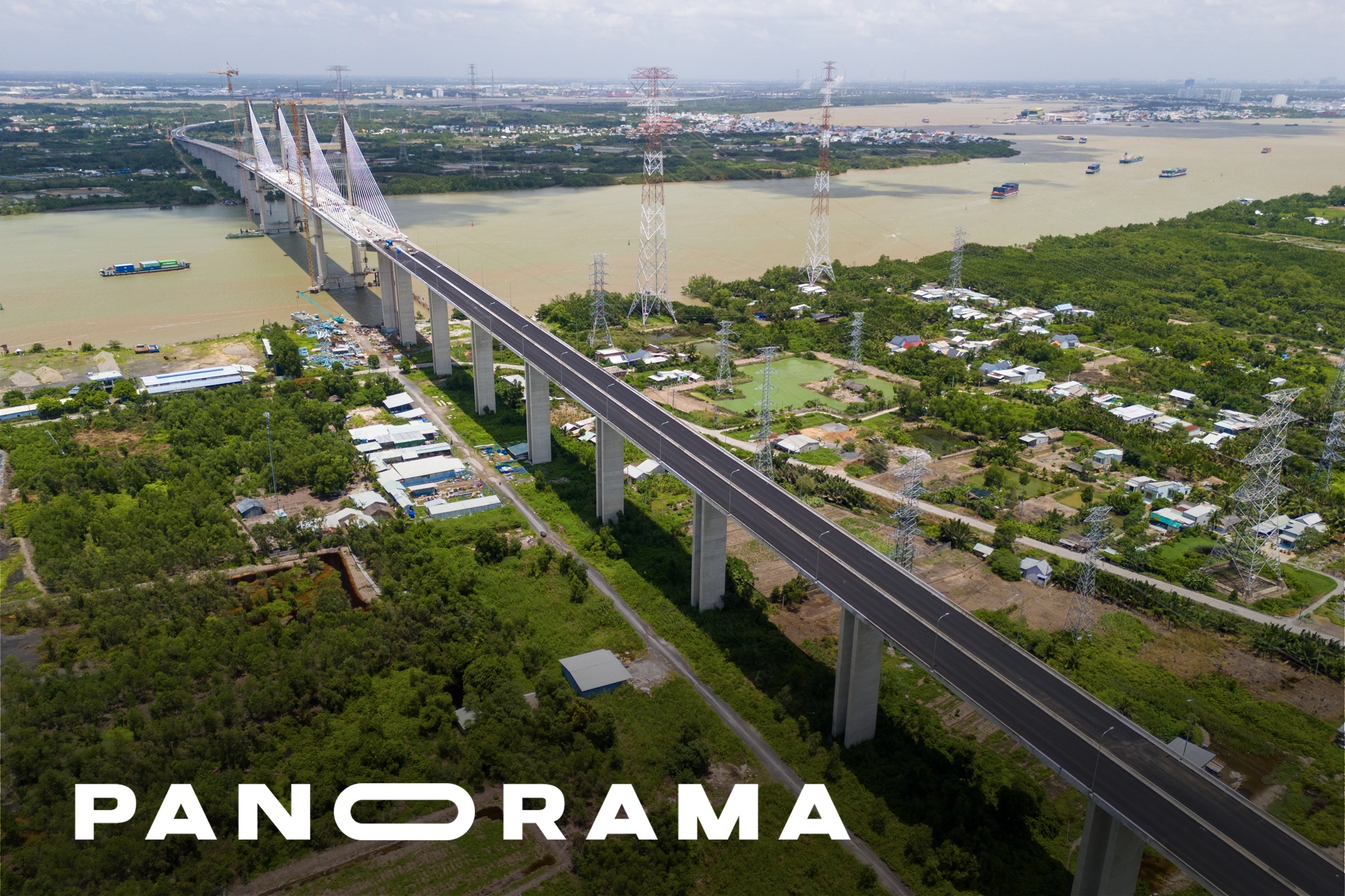 Toàn tuyến cao tốc Bến Lức - Long Thành trước mốc thông xe vào tháng 9