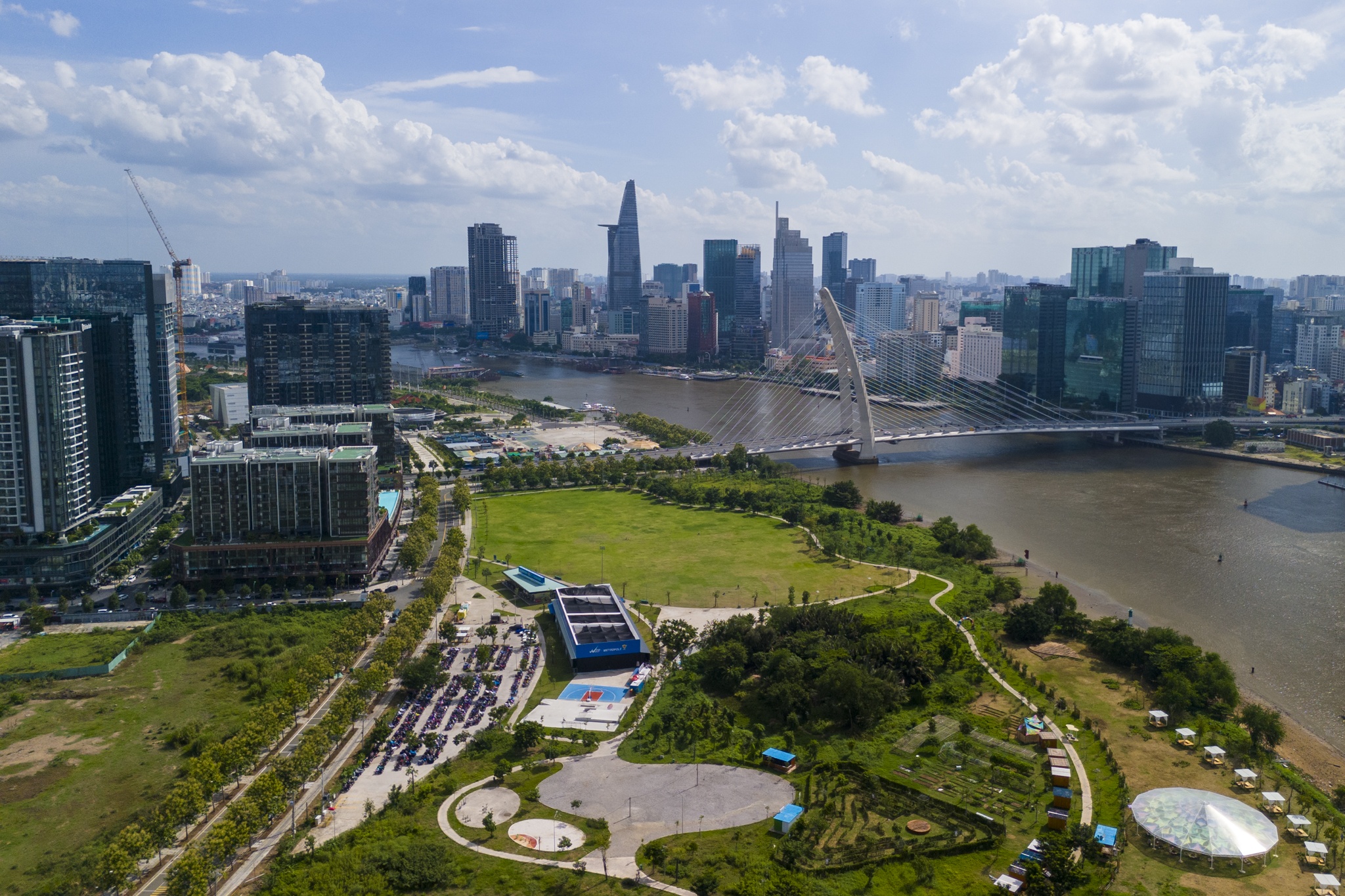 đấu gi&aacute; ảnh 6