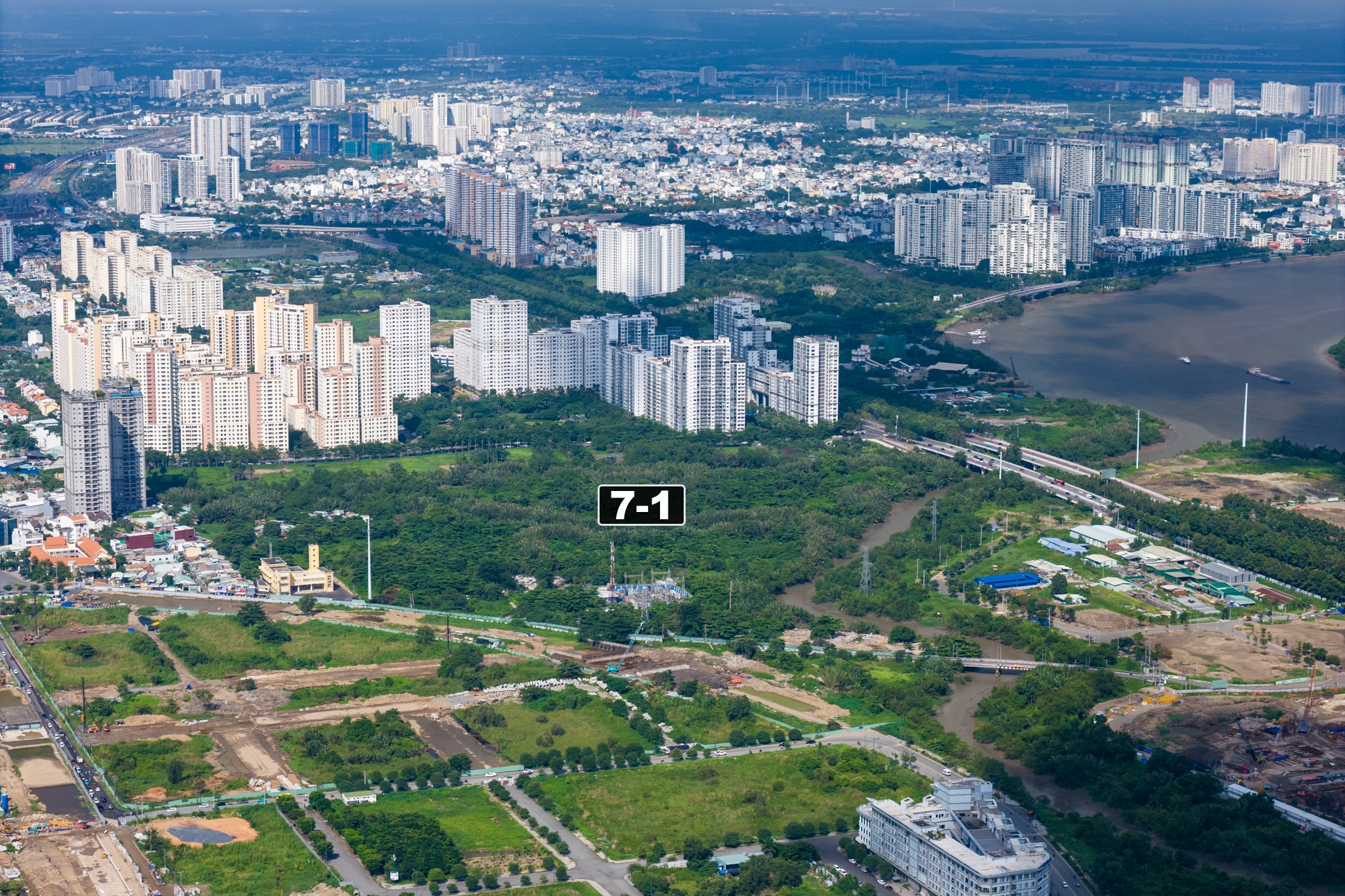 đấu gi&aacute; ảnh 16