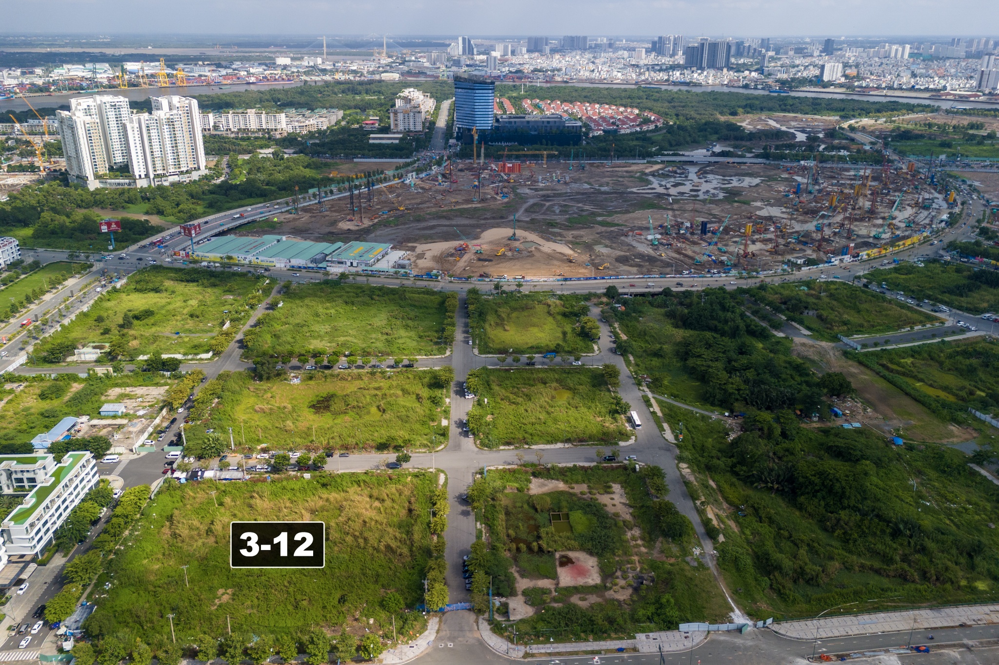 đấu gi&aacute; ảnh 14