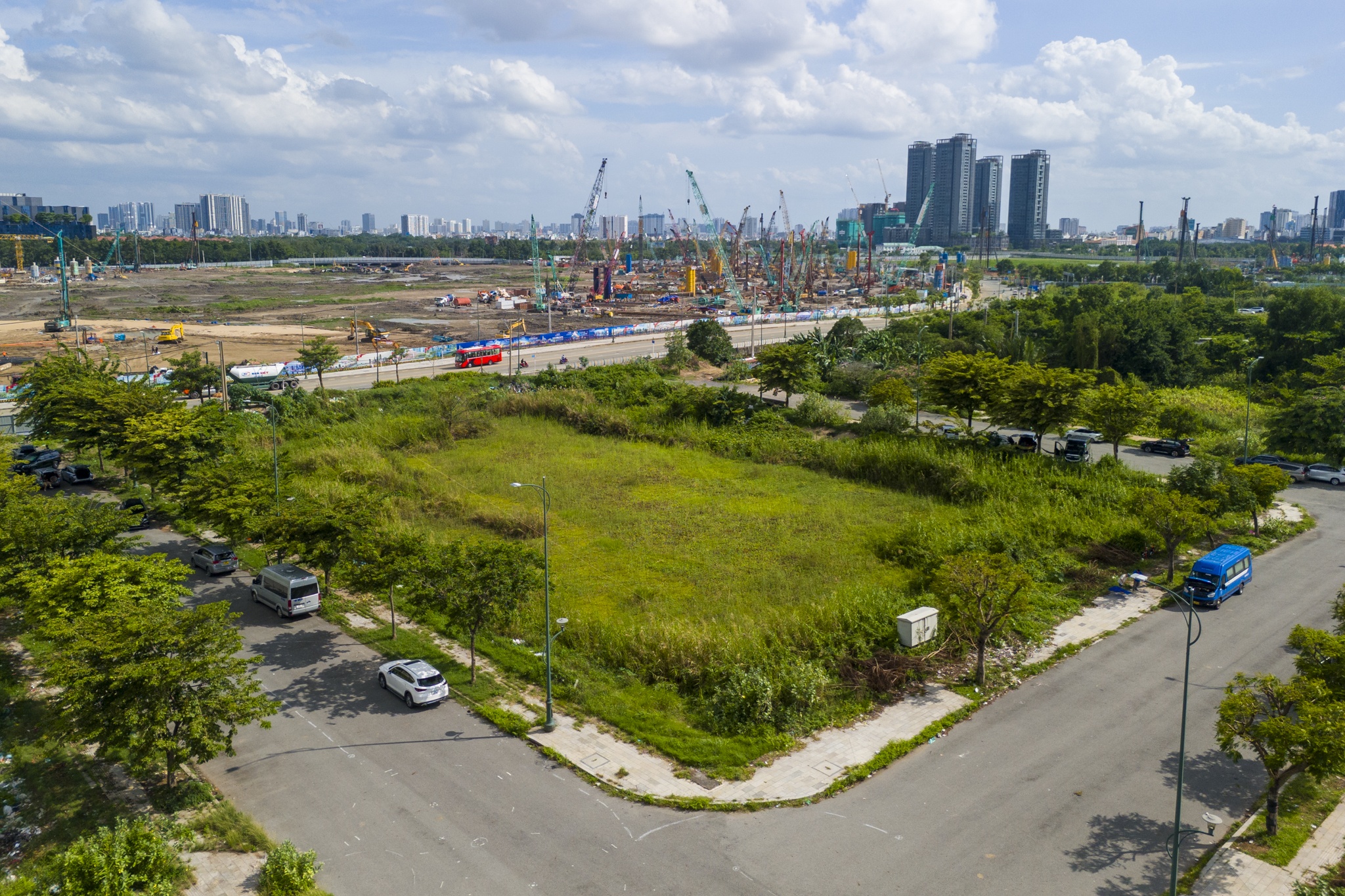 đấu gi&aacute; ảnh 11