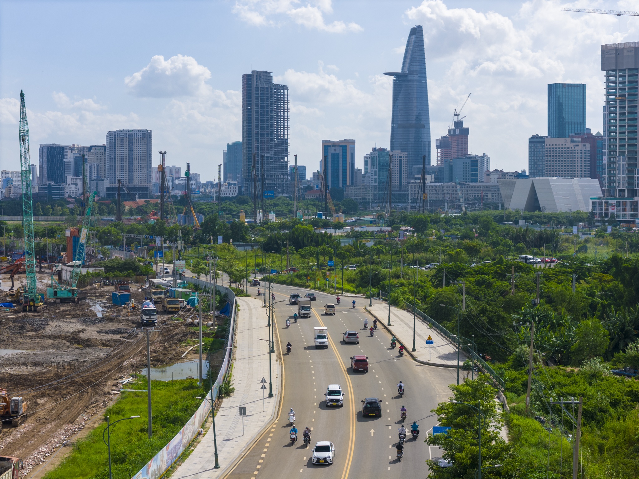 đấu gi&aacute; ảnh 15