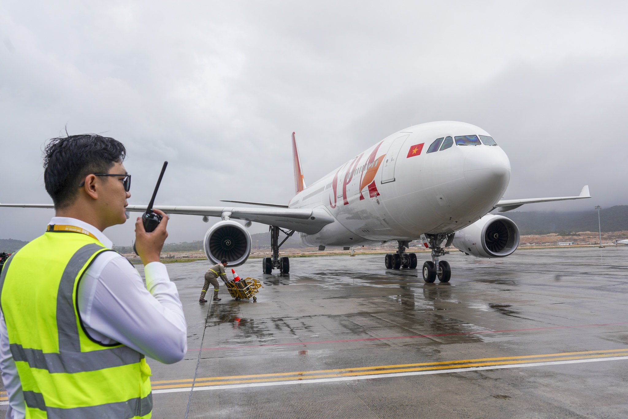 m&aacute;y bay a330 ảnh 3