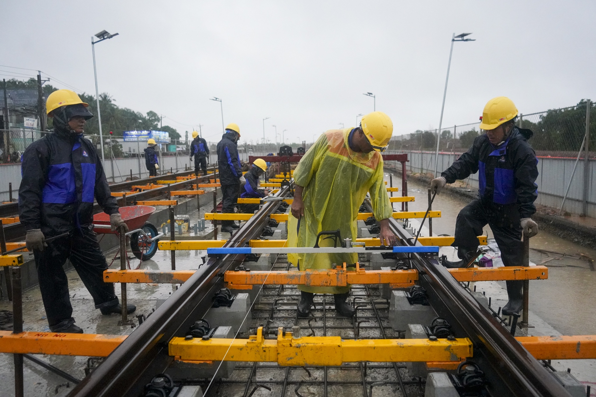 t&agrave;u điện,  Ph&uacute; Quốc,  APEC 2027 ảnh 6
